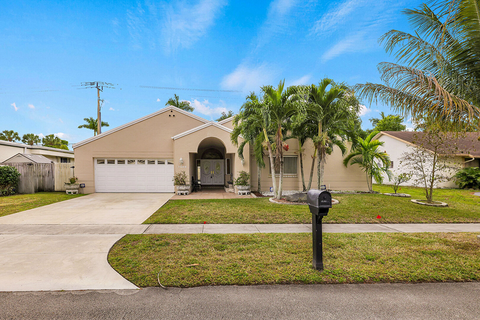 Front at 7400 Northwest 51st Street, Lauderhill, FL 33319, listed by Elizabeth Londono