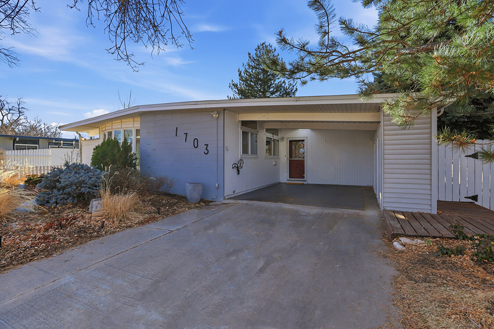 Front at 1703 South Ivy Street, Denver, CO 80224, listed by Lauren Weiss, MLS ID: 9519134