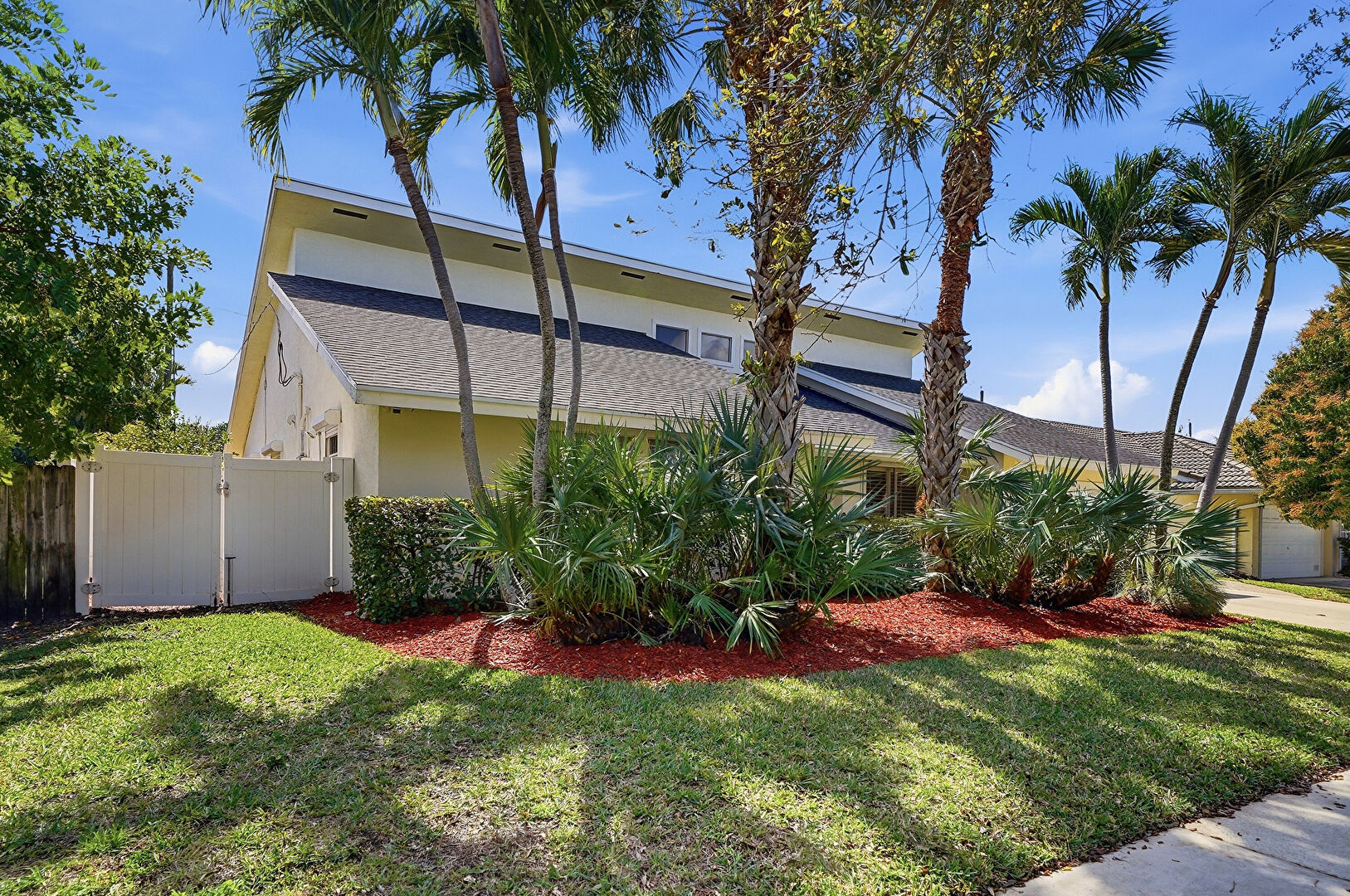 Property Exterior at 340 Apache Lane, Boca Raton, FL 33487, listed by Anne Marie Yibirin