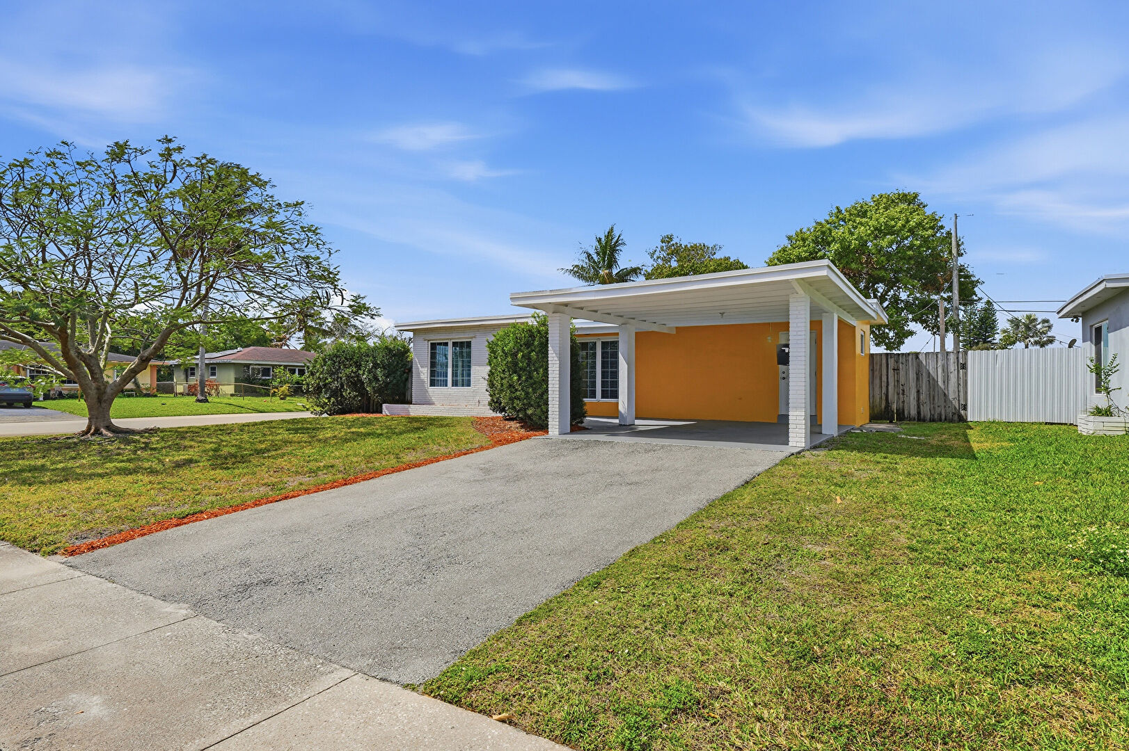 Front at 241 Southwest 29th Avenue, Fort Lauderdale, FL 33312, listed by Jordan Nitto