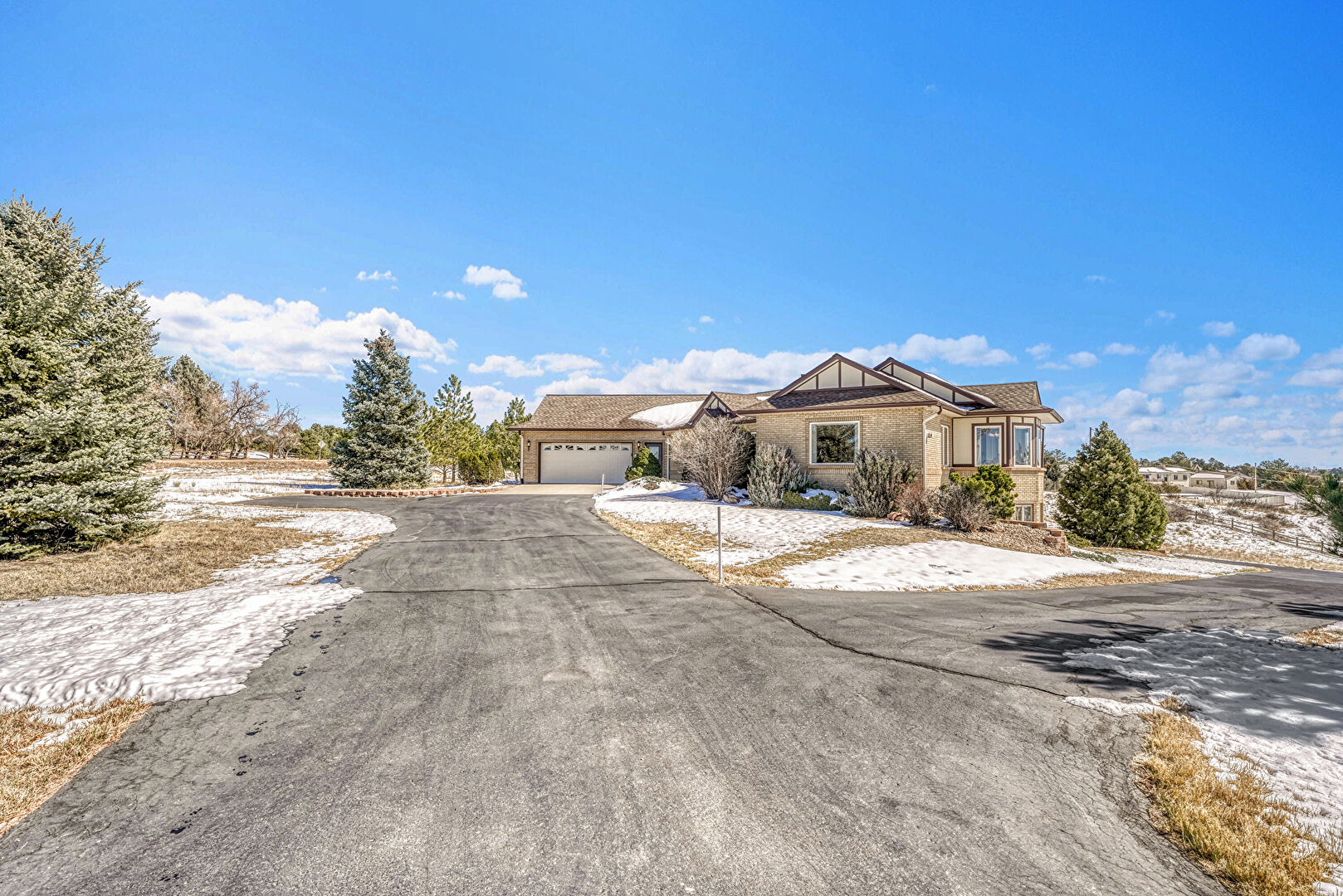 Front at 11346 Canary Lane, Parker, CO 80138, listed by Kim Hildebrand