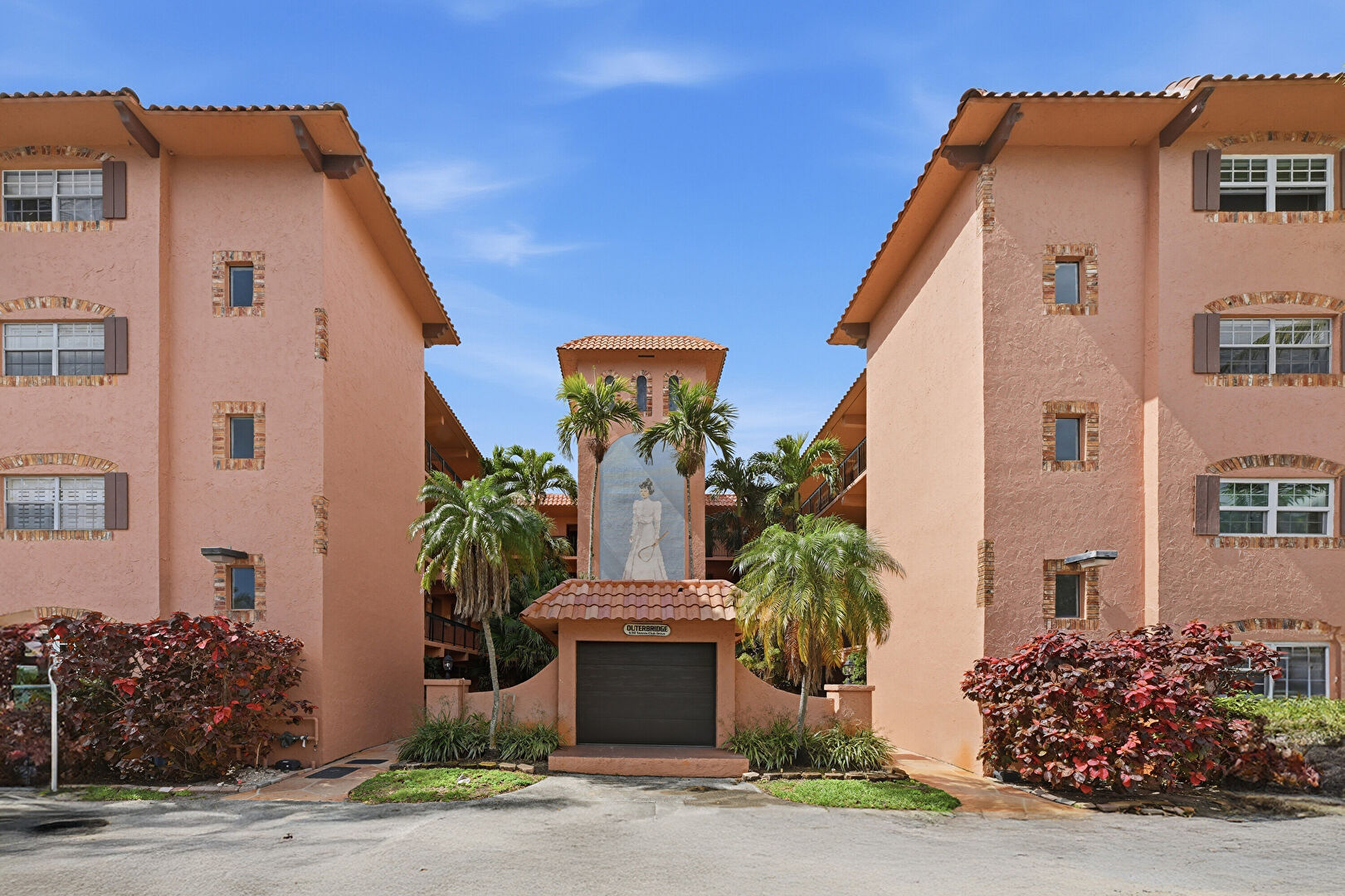 Property Exterior at 630 Tennis Club Drive, Apt 404, Fort Lauderdale, FL 33311, listed by Peter Hemingway