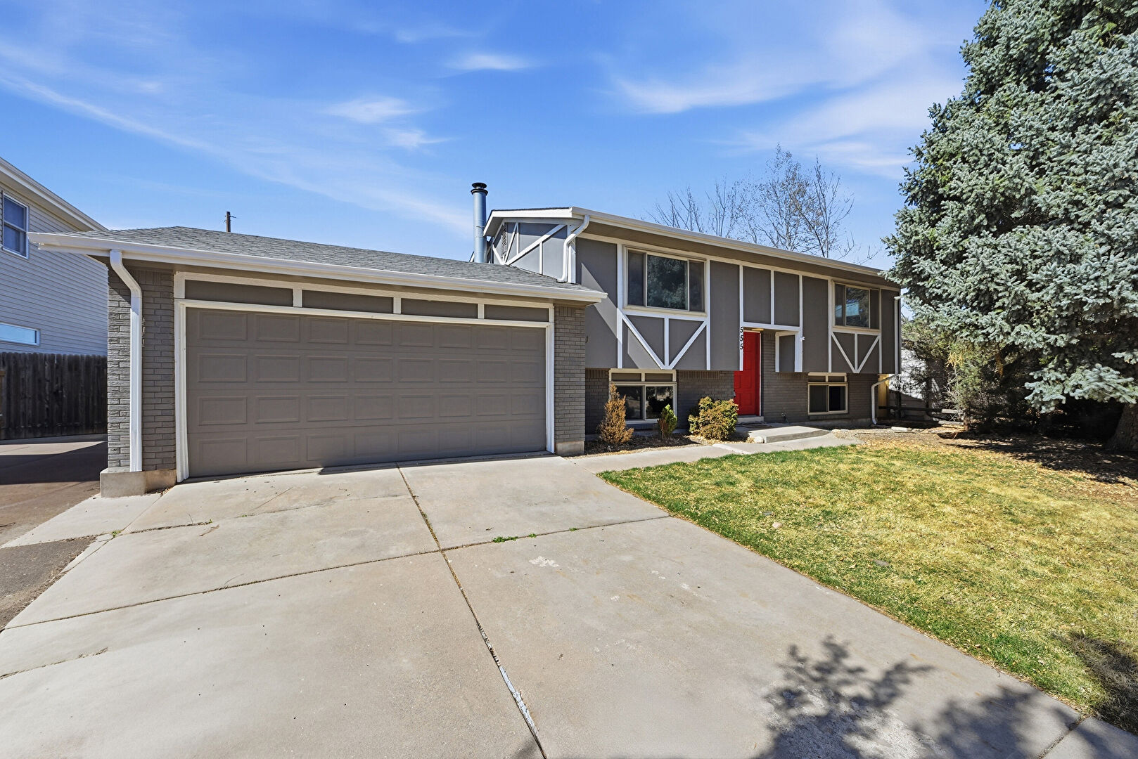 Front at 555 Ash Street, Broomfield, CO 80020, listed by Taylor Haas