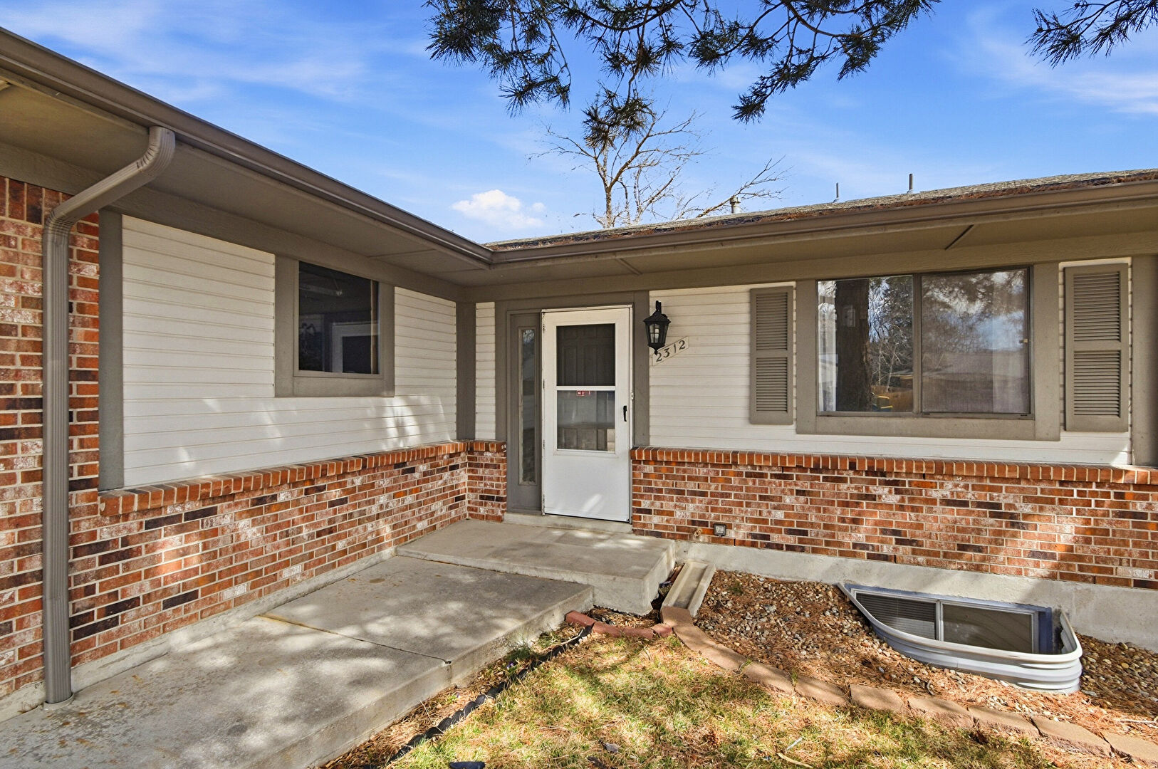 Exterior Entry at 2312 South Devinney Street, Lakewood, CO 80228, listed by Taylor Haas