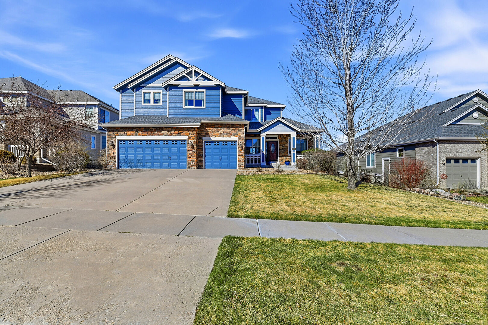 Front at 26949 East Friend Place, Aurora, CO 80016, listed by Kristi Oliva