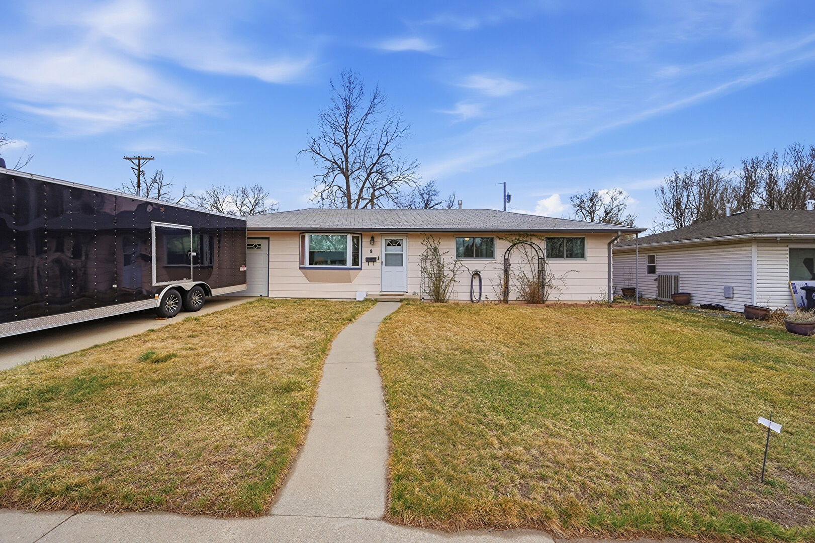 Front at 8 Elizabeth Court, LOngmont, CO 80501, listed by Jo Klimecki