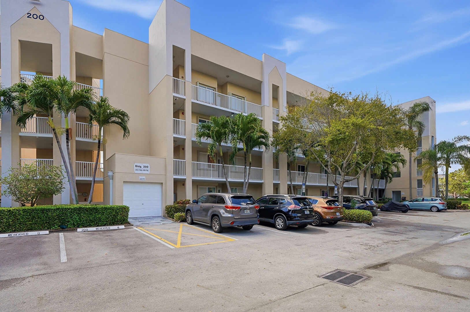 Front at 2541 North Nob Hill Road, apt 302, Sunrise, FL 33322, listed by Mervin Moss