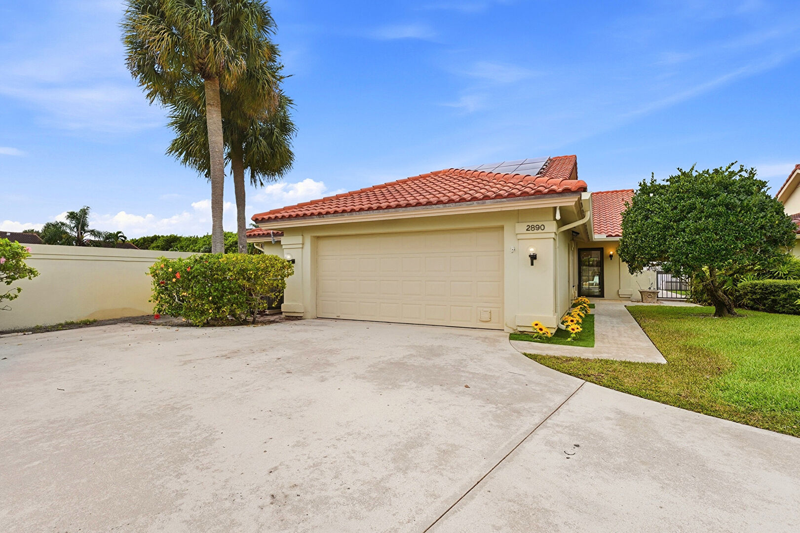 Front at 2890 Gettysburg Lane, West Palm Beach, FL 33409, listed by Jeanette Cardoso, MLS ID: B26002120