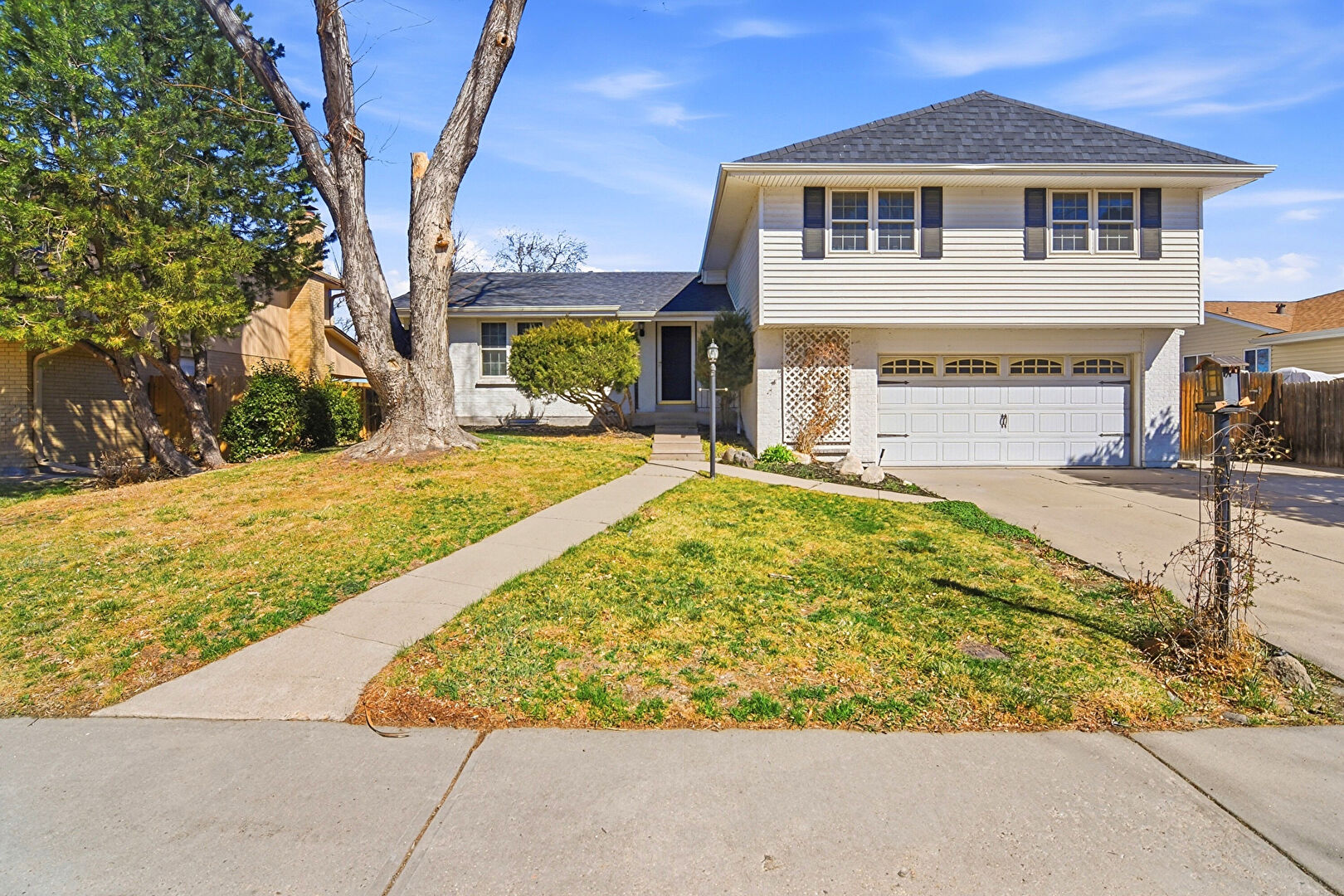 Front at 7889 W Caley Dr, Littleton, CO 80123, listed by Brandon Svitak
