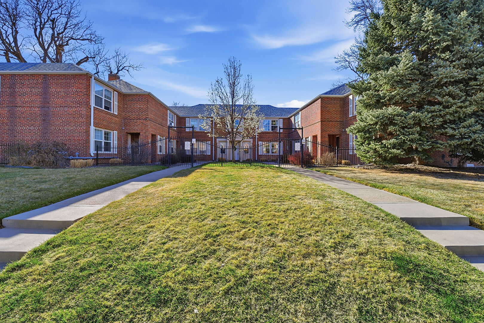 Front at 2823 Jasmine Street, Denver, CO 80207, listed by Kristin Frasier