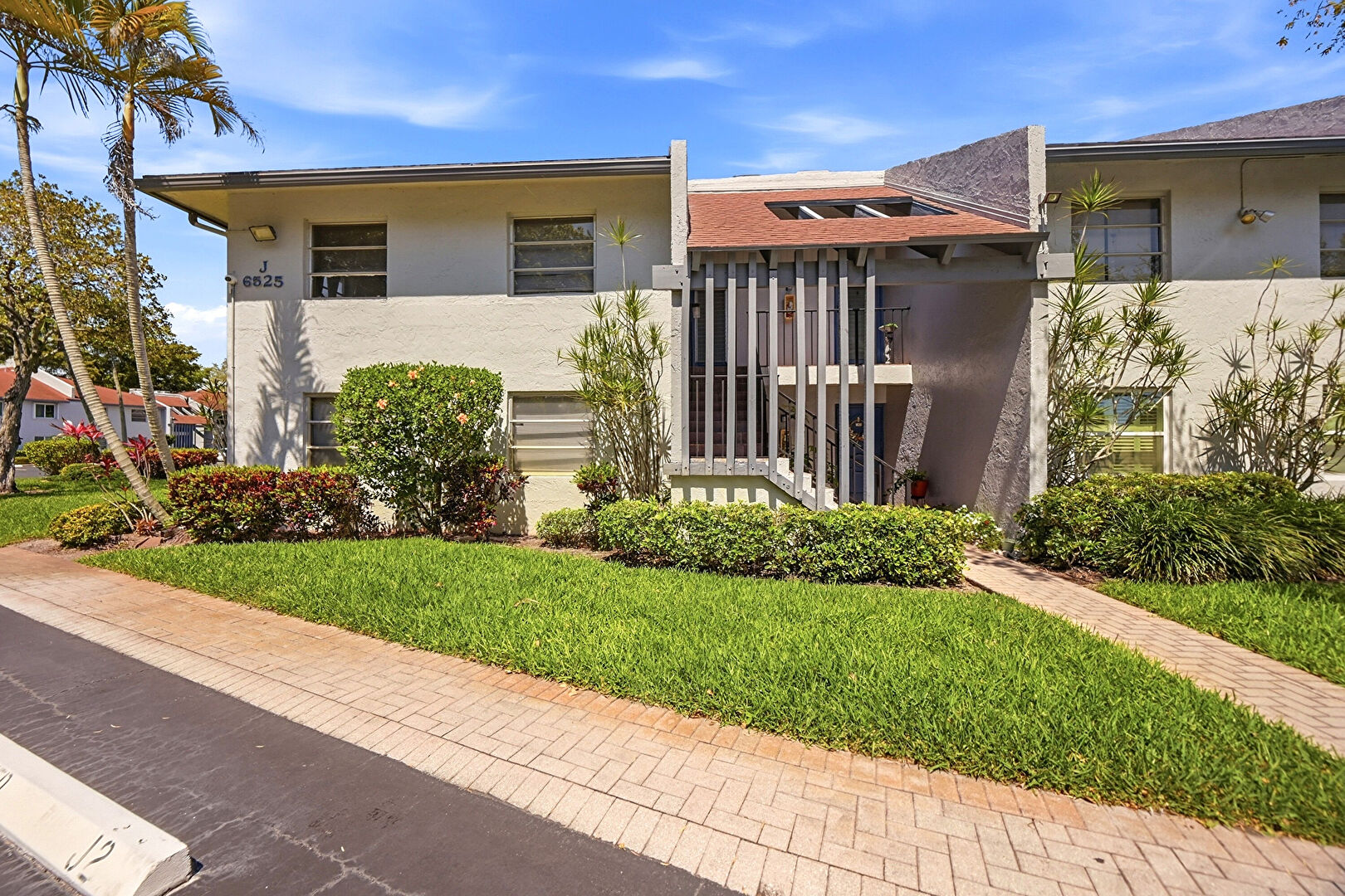 Front at 6525 South Oriole Boulevard, 2010, Delray Beach, FL 33446, listed by Lucy Venegas