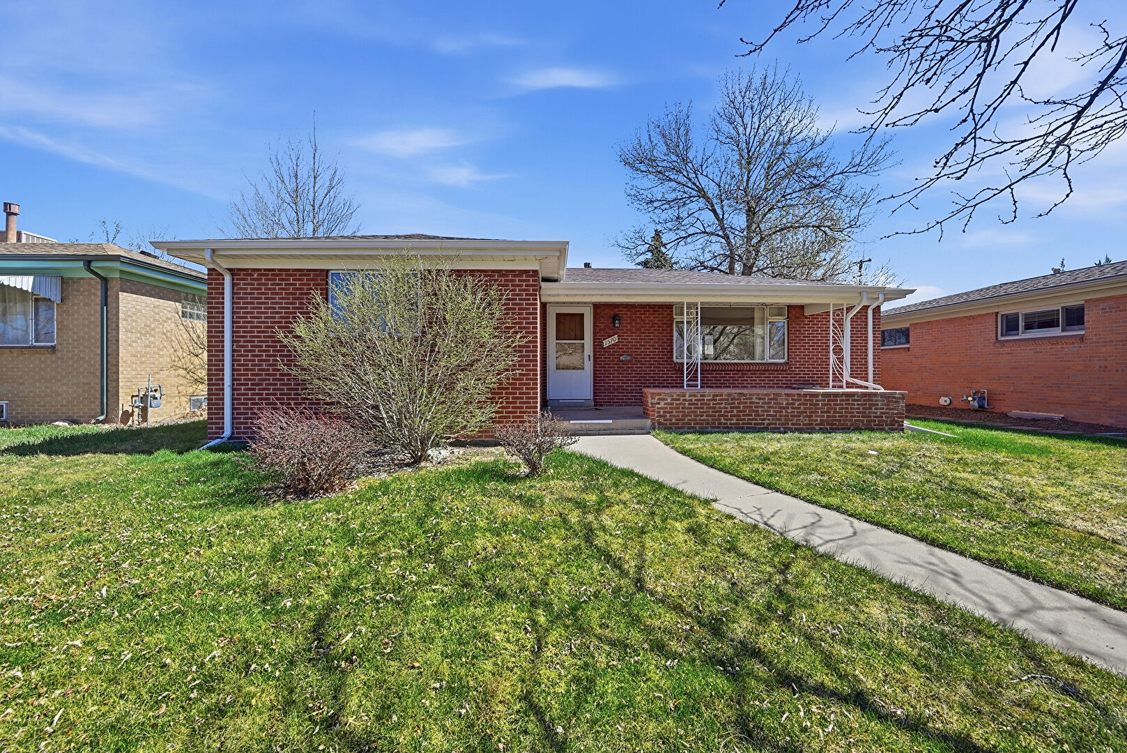 Front at 1570 South Clermont Street, Denver, CO 80222, listed by Russ Porter