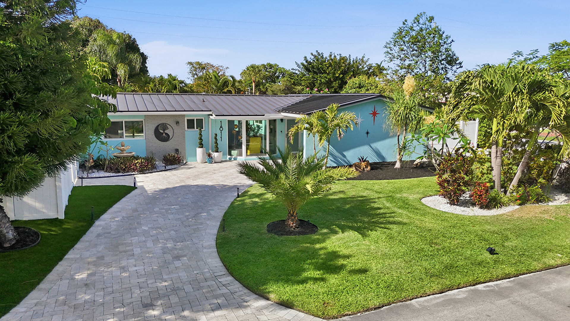 Front at 1811 Northeast 57th Street, Fort Lauderdale, FL 33308, listed by Richard Wiseman, MLS ID: B26012560