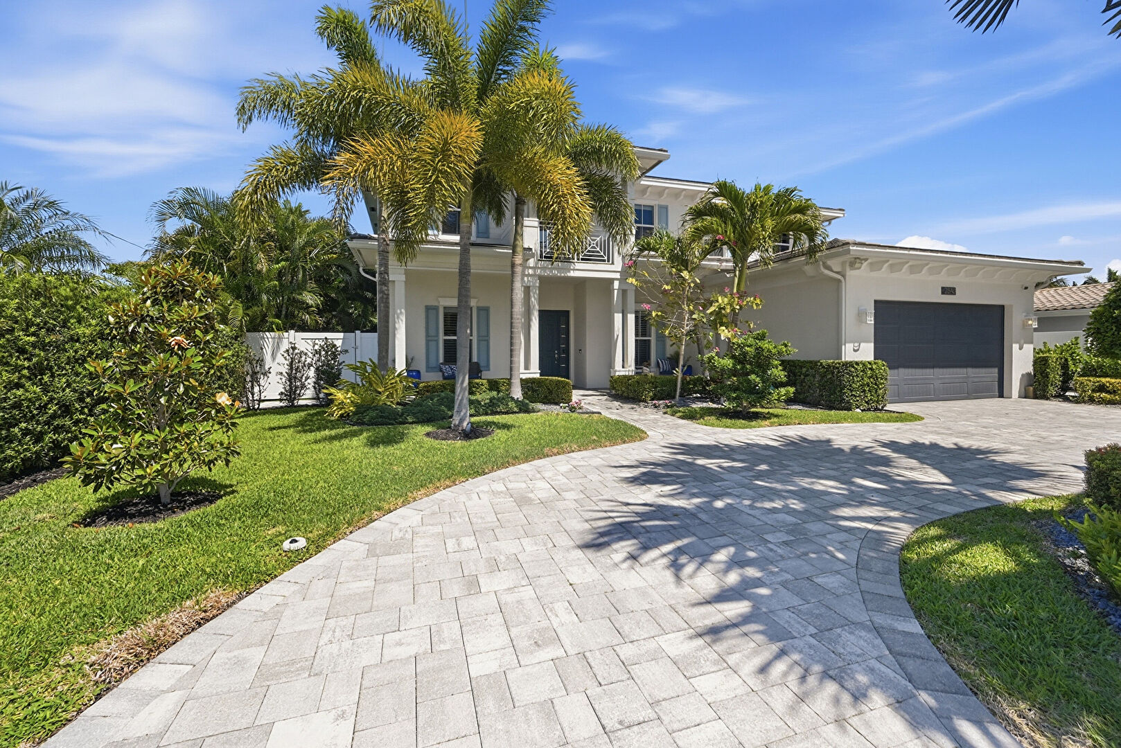 Front at 2840 Northeast 22nd Avenue, Lighthouse Point, FL 33064, listed by Rachael Barach