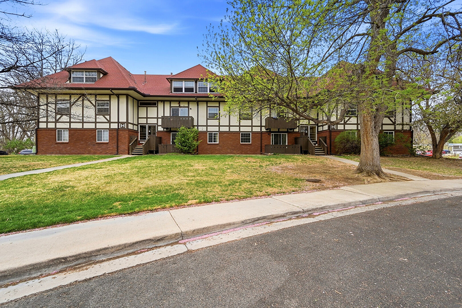 Front at 3250 O'Neal Circle, Boulder, CO 80301, listed by The Bernardi Group