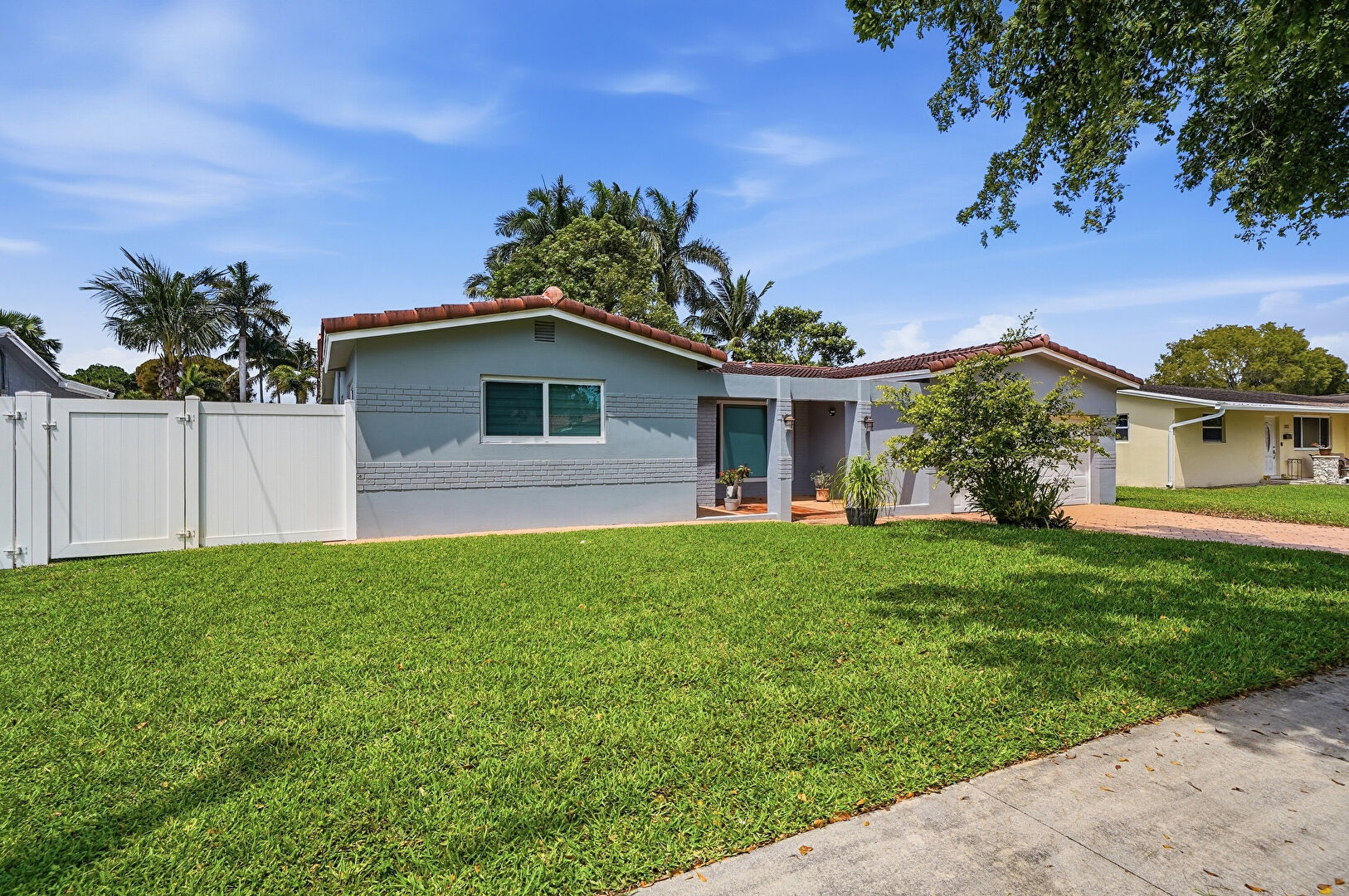 Front at 5261 Southwest 89th Avenue, Cooper City, FL 33328, listed by Marleen Ayton