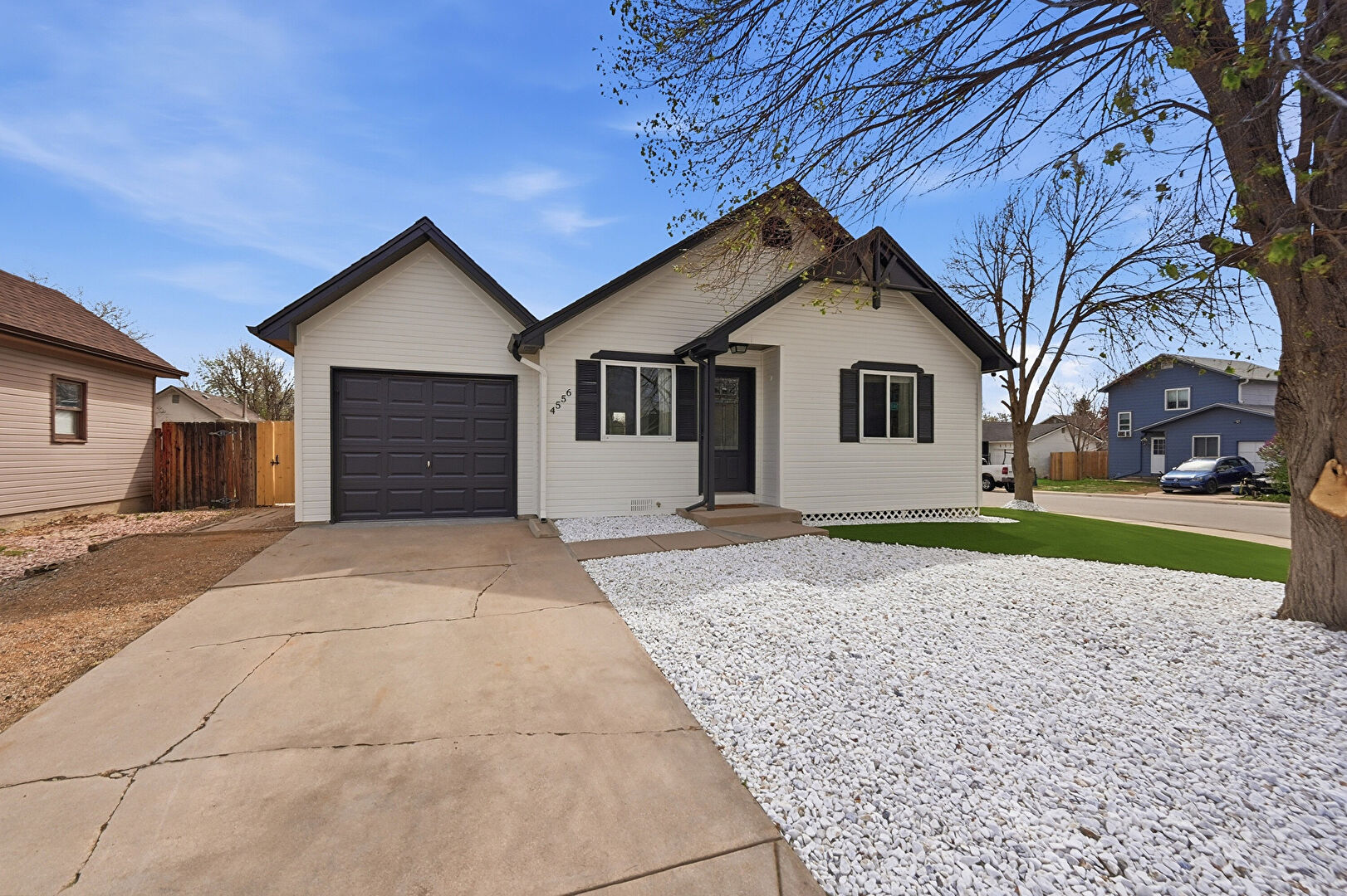 Front at 4556 South Pagosa Way, Aurora, CO 80015, listed by Donovan Olson