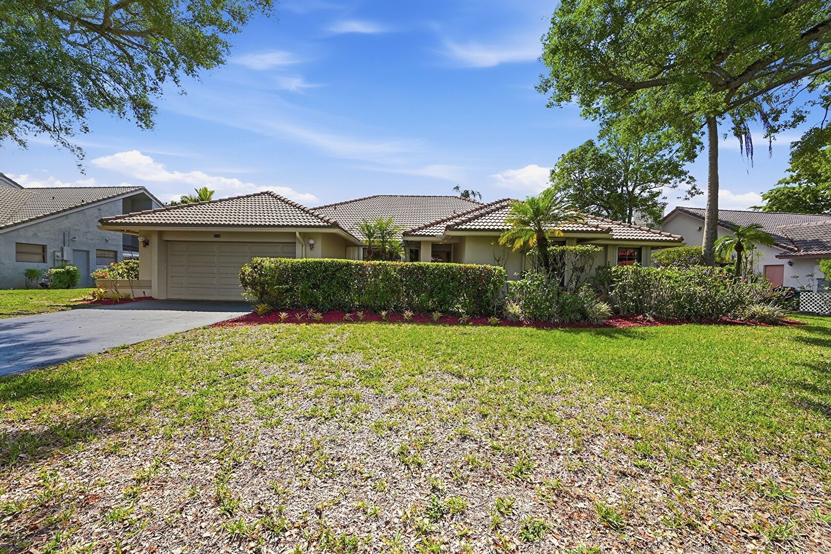 Front at 5055 Northwest 89th Way, Coral Springs, FL 33067, listed by Frieda Heller