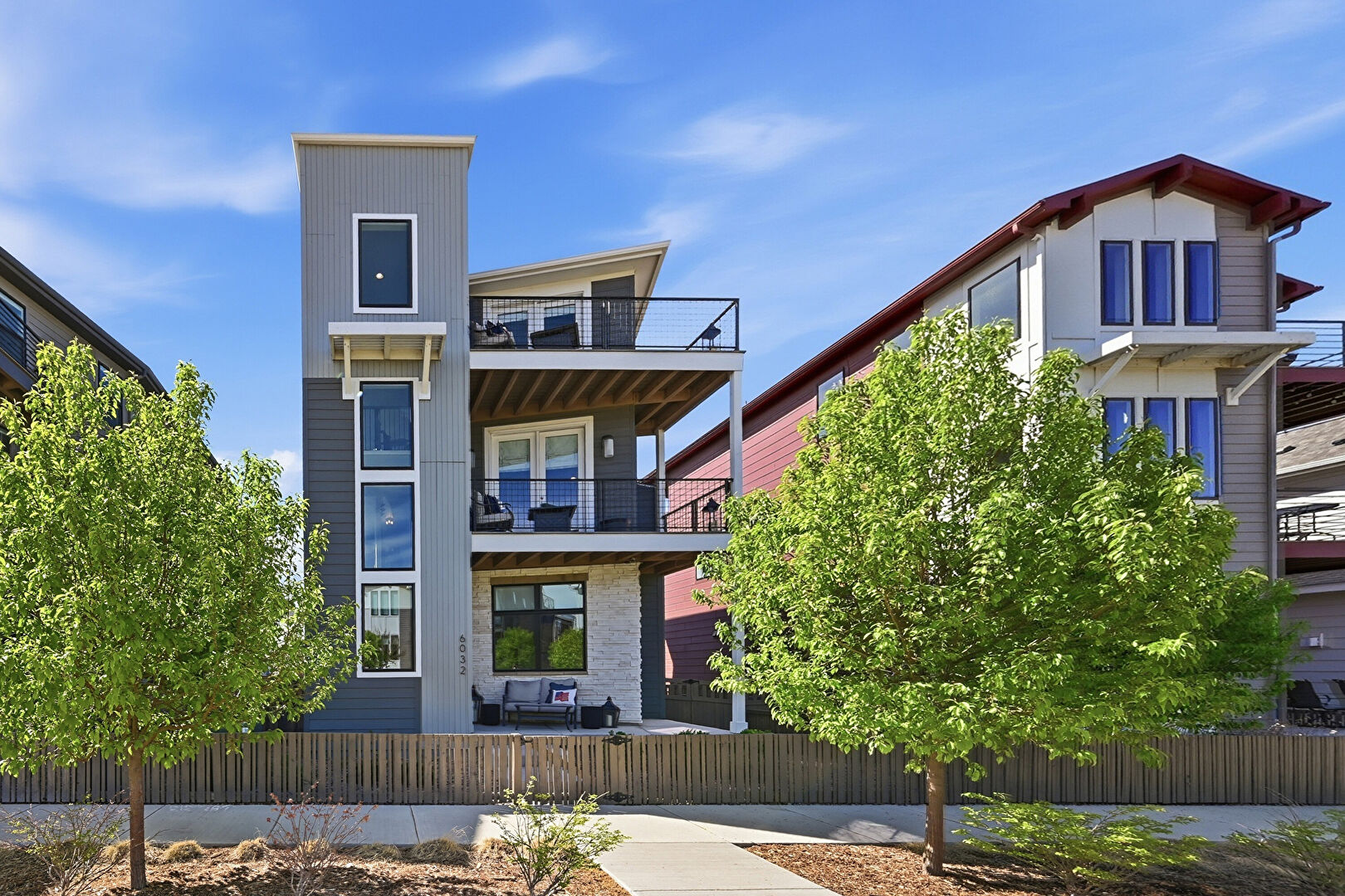 6032 North Nepal Street, Aurora, CO 80019, listed by Karen Hepp