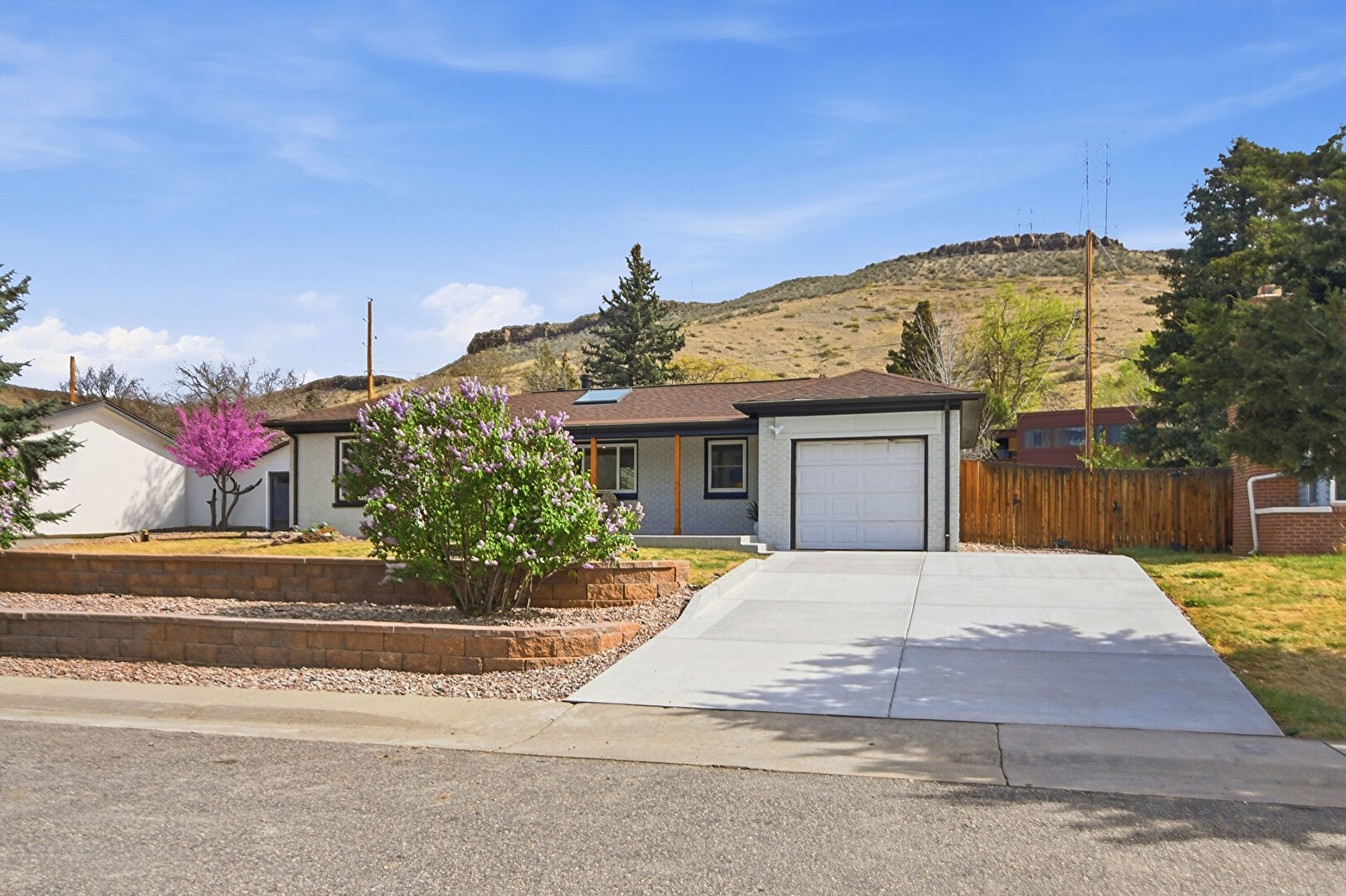 Front at 3001 Lookout View Drive, Golden, CO 80401, listed by Motenia Rose- Deaver, MLS ID: 2920666