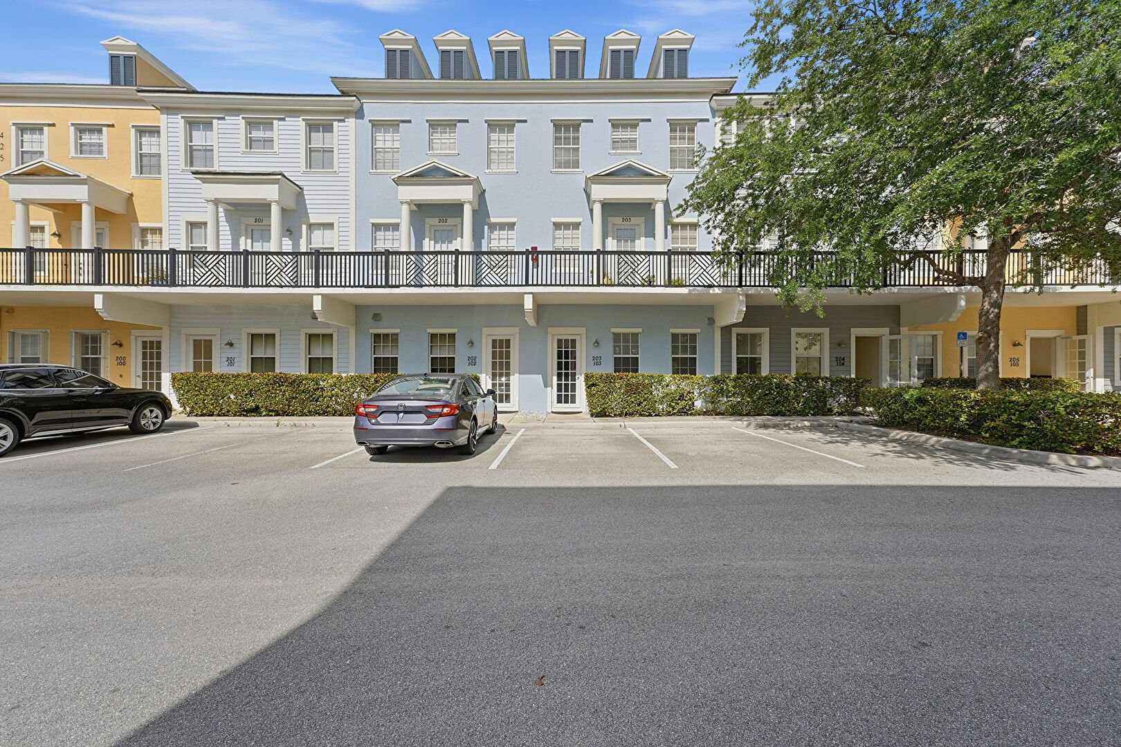 Property Exterior at 425 Greenwich Circle, Unit 204, Jupiter, FL 33458, listed by Ravi Mohanka