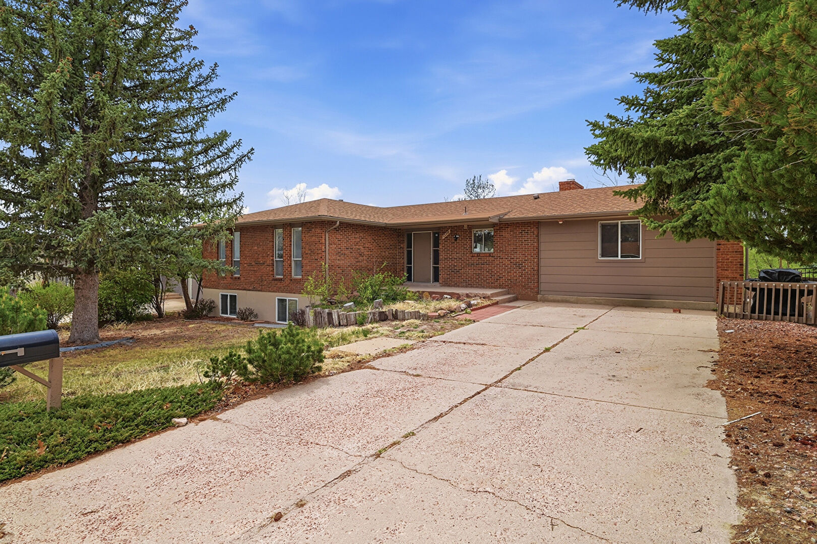 Front at 1550 Hiawatha Drive, Colorado Springs, CO 80915, listed by Lidia Tamerat