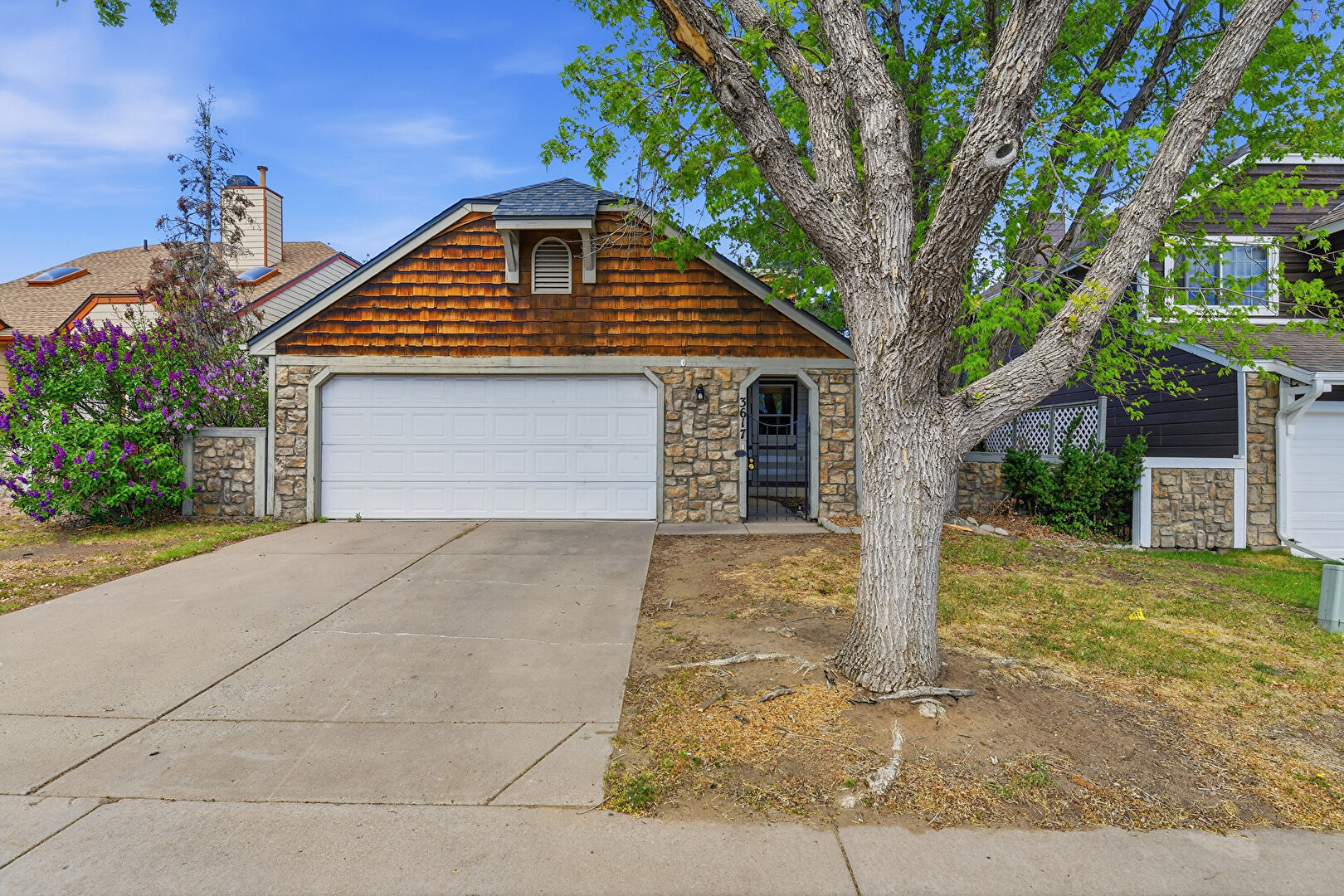 Front at 3617 South Fundy Way, Aurora, CO 80013, listed by Jessica Kuhn