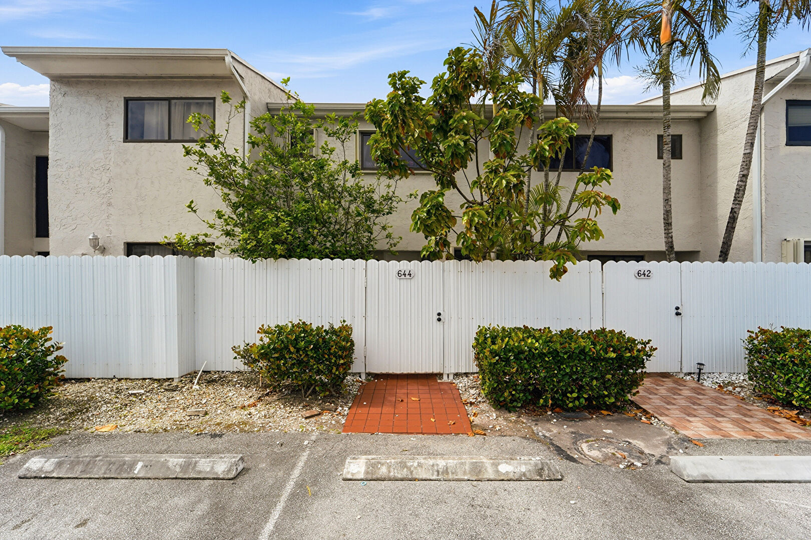 Front at 644 Northeast 195th Street, Miami, FL 33179, listed by Larry Mastropieri