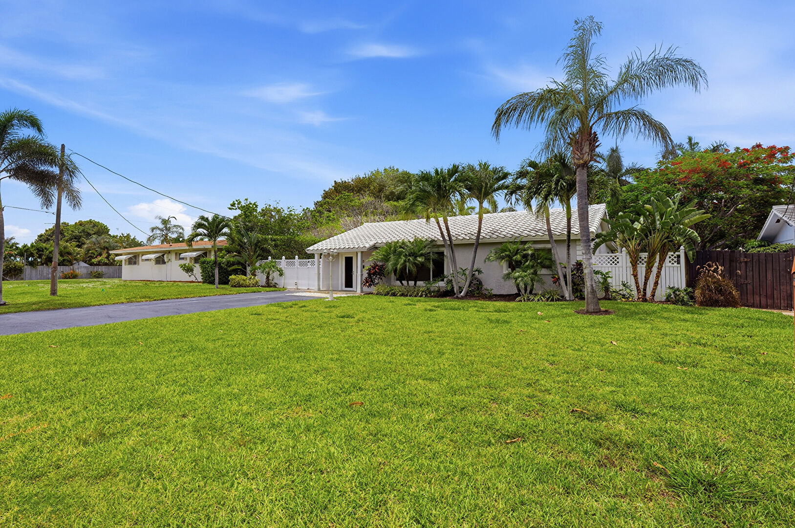 Front at 2811 Northeast 16th Street, Pompano Beach, FL 33062, listed by Kimberly Schwartz