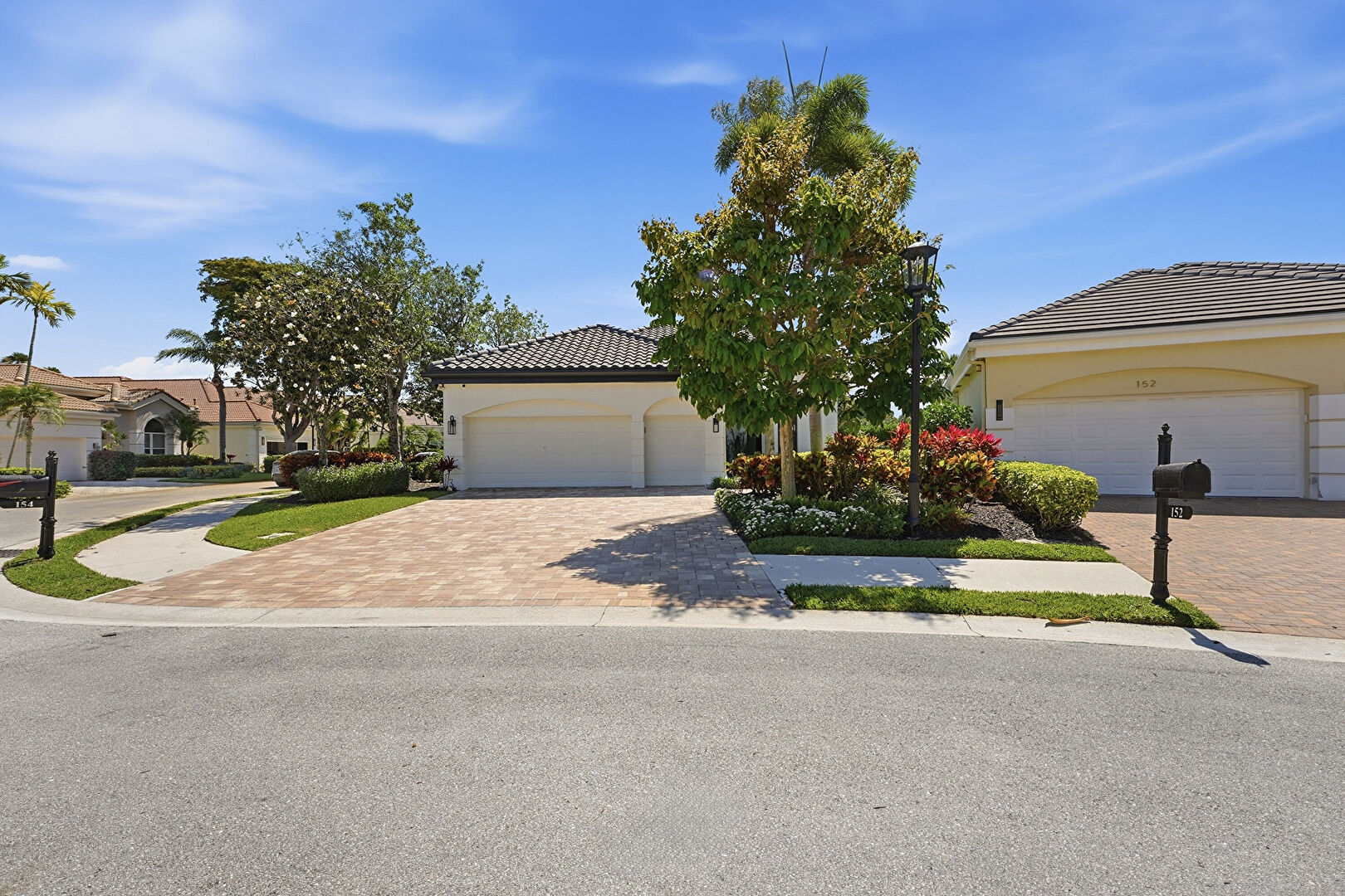 Front at 154 Windward Drive, Palm Beach Gardens, FL 33418, listed by Darren Goldstein Ron Bill