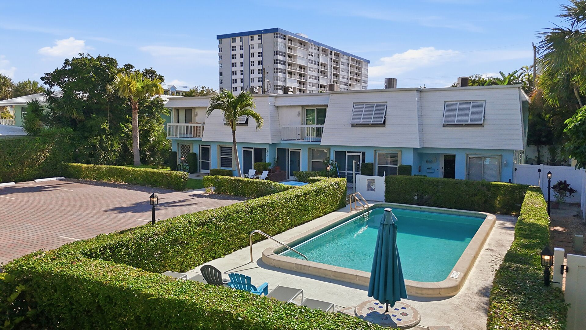 Front at 842 SE 19 AVENUE #102, Deerfield Beach, FL 33441, listed by David Phelps