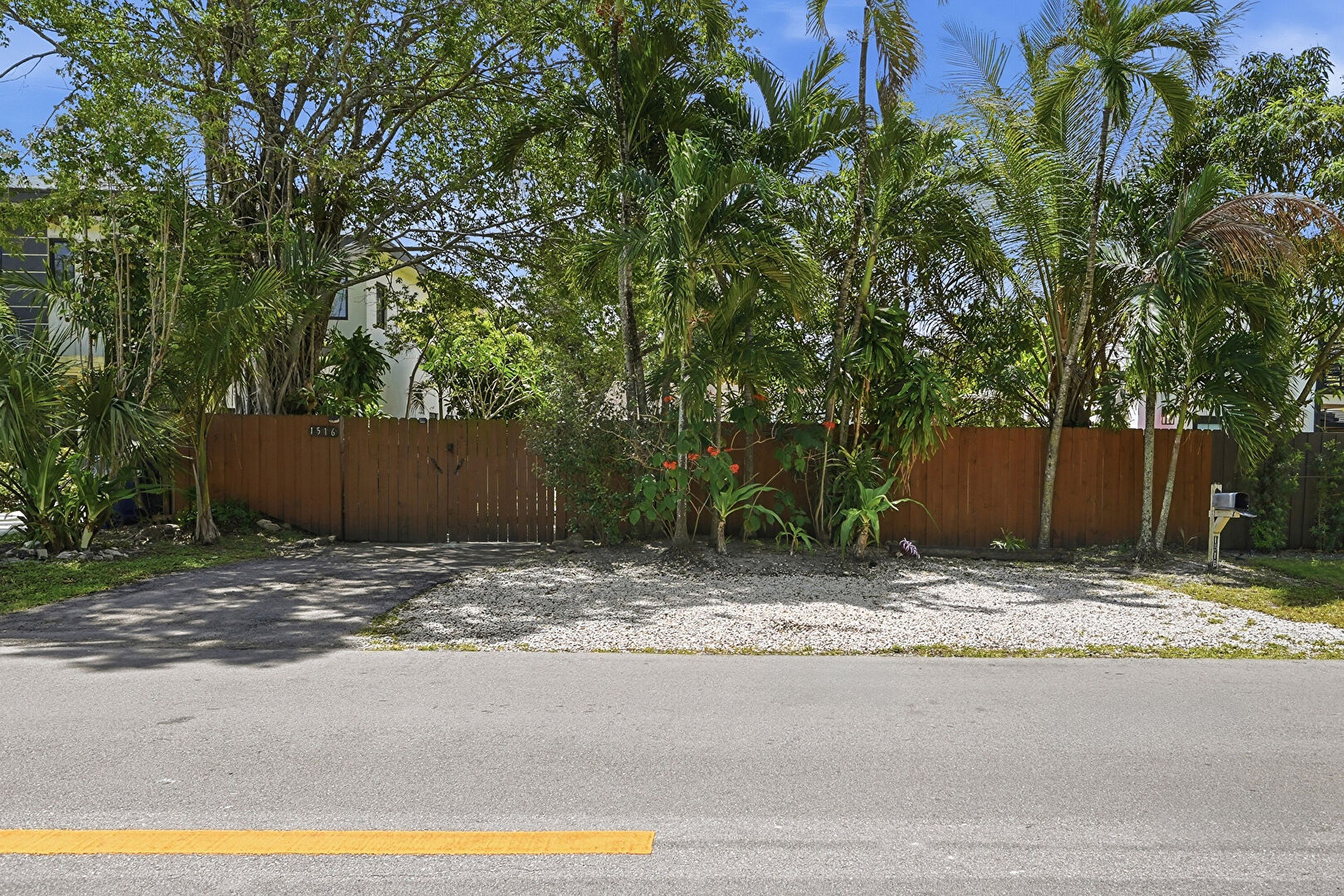 Front at 1516 Southwest 24th Street, Fort Lauderdale, FL 33315, listed by Amy Drinnon