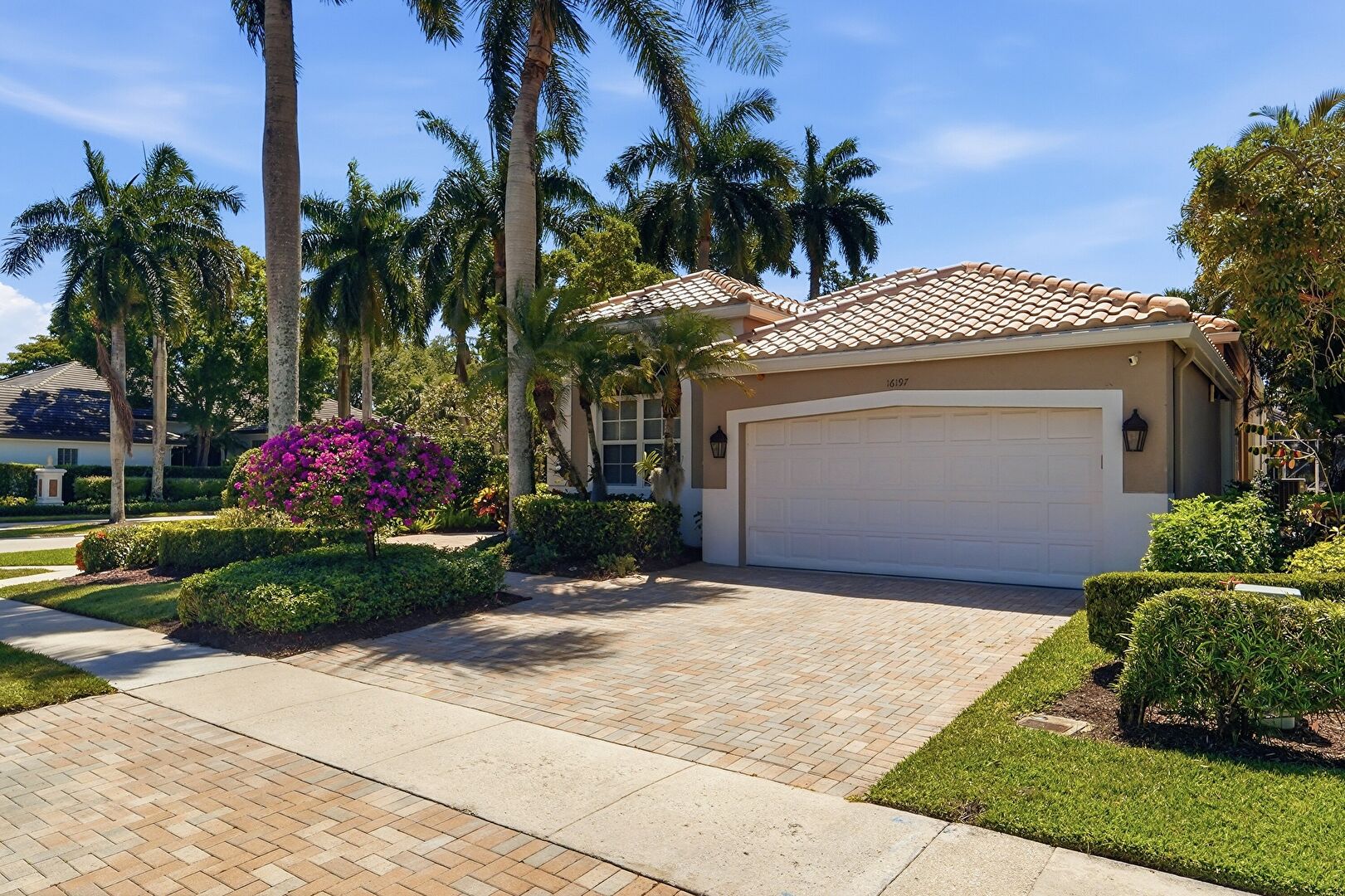 Front at 16197 Villa Vizcaya Place, Delray Beach, FL 33446, listed by Freddie Molson