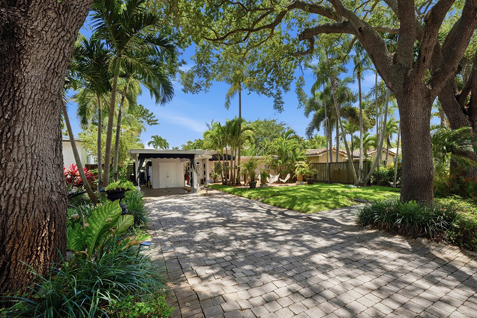 636 Northeast 17th Terrace, Fort Lauderdale, FL 33304, listed by Joey Cardinot
