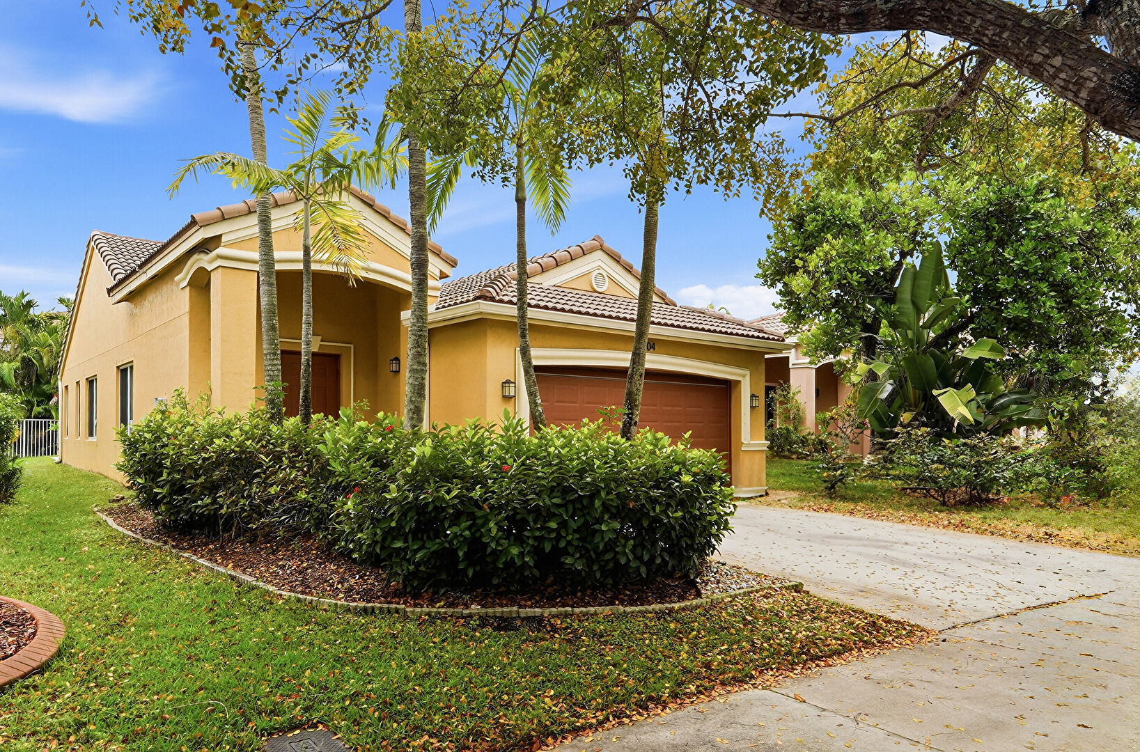 Front at 1004 Golden Cane Drive, Weston, FL 33327, listed by Jessica DeLuna