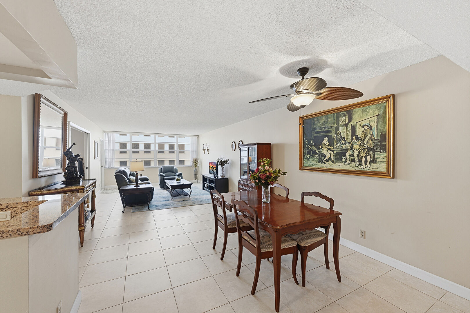 Dining Area at 1160 North Federal Highway, Apt 822, Fort Lauderdale, FL 33304, listed by Rachel Kosmac