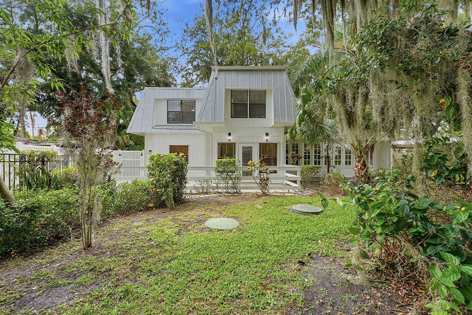 Front at 576 Southwest Rustic Circle, Stuart, FL 34997, listed by Bobac (Bobby) Medalian