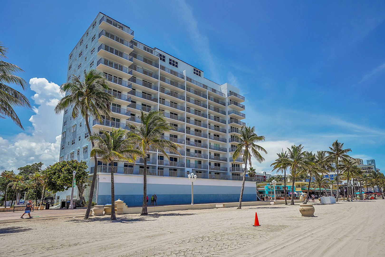 Front at 400 North Surf Road, 704, Hollywood, FL 33019, listed by Rachael Osburn
