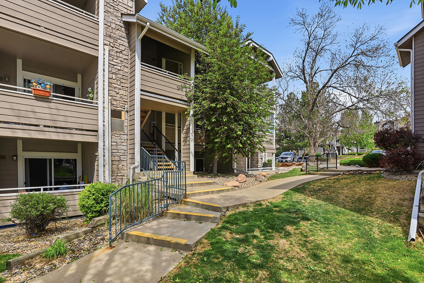 8378 South Upham Way A305, Littleton, CO 80128, listed by Scott Austin