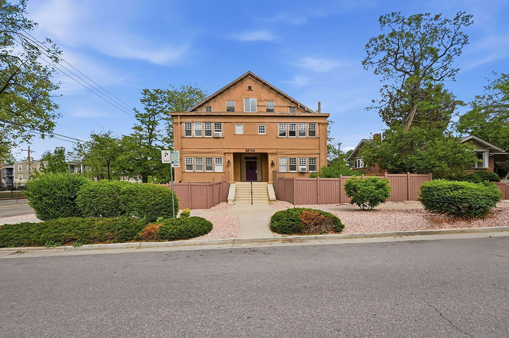 Front at 1090 11th Street, Boulder, CO 80302, listed by Jay Kalinski