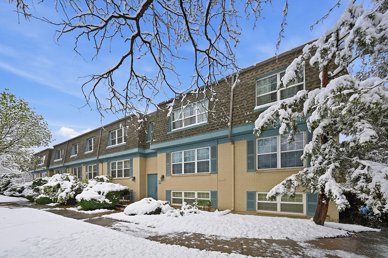 Front at 3490 South Akron Street, Apt #6, Denver, CO 80231, listed by Ryan VanVoorhis