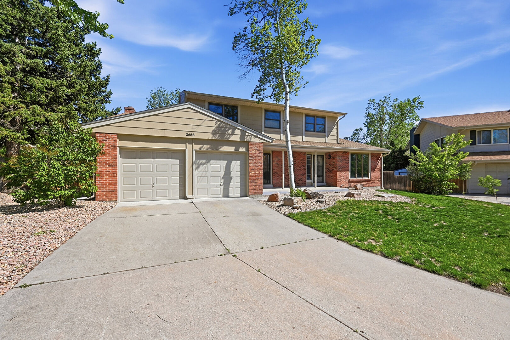 Front at 2688 South Macon Court, Aurora, CO 80014, listed by Lauren Christmas