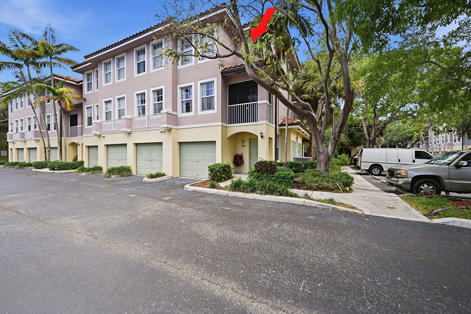 Front at 6450 West Sample Road, Coral Springs, FL 33067, listed by David Phelps