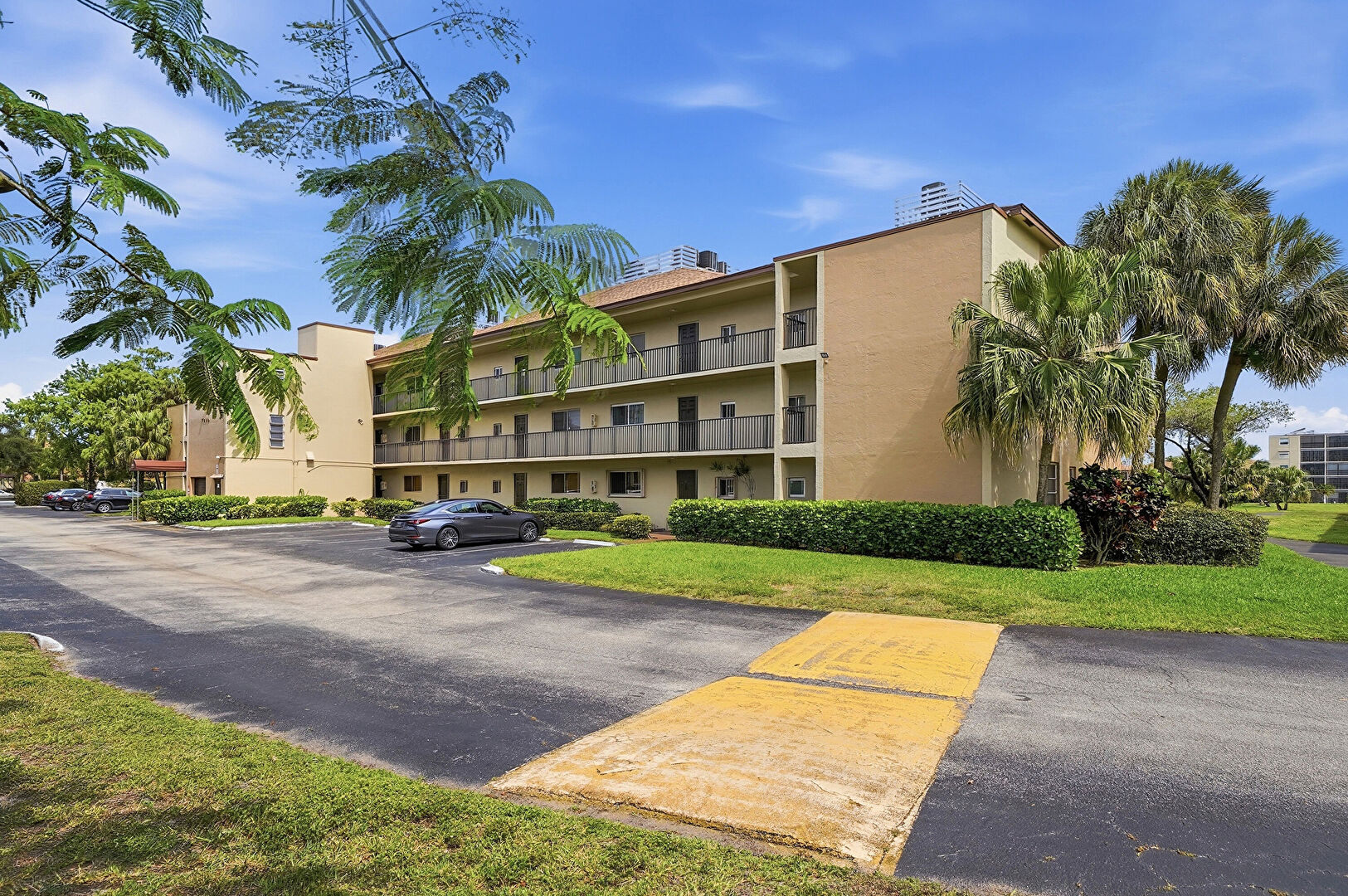 Front at 7900 Northwest 50th Street, #204, Lauderhill, FL 33351, listed by David Phelps