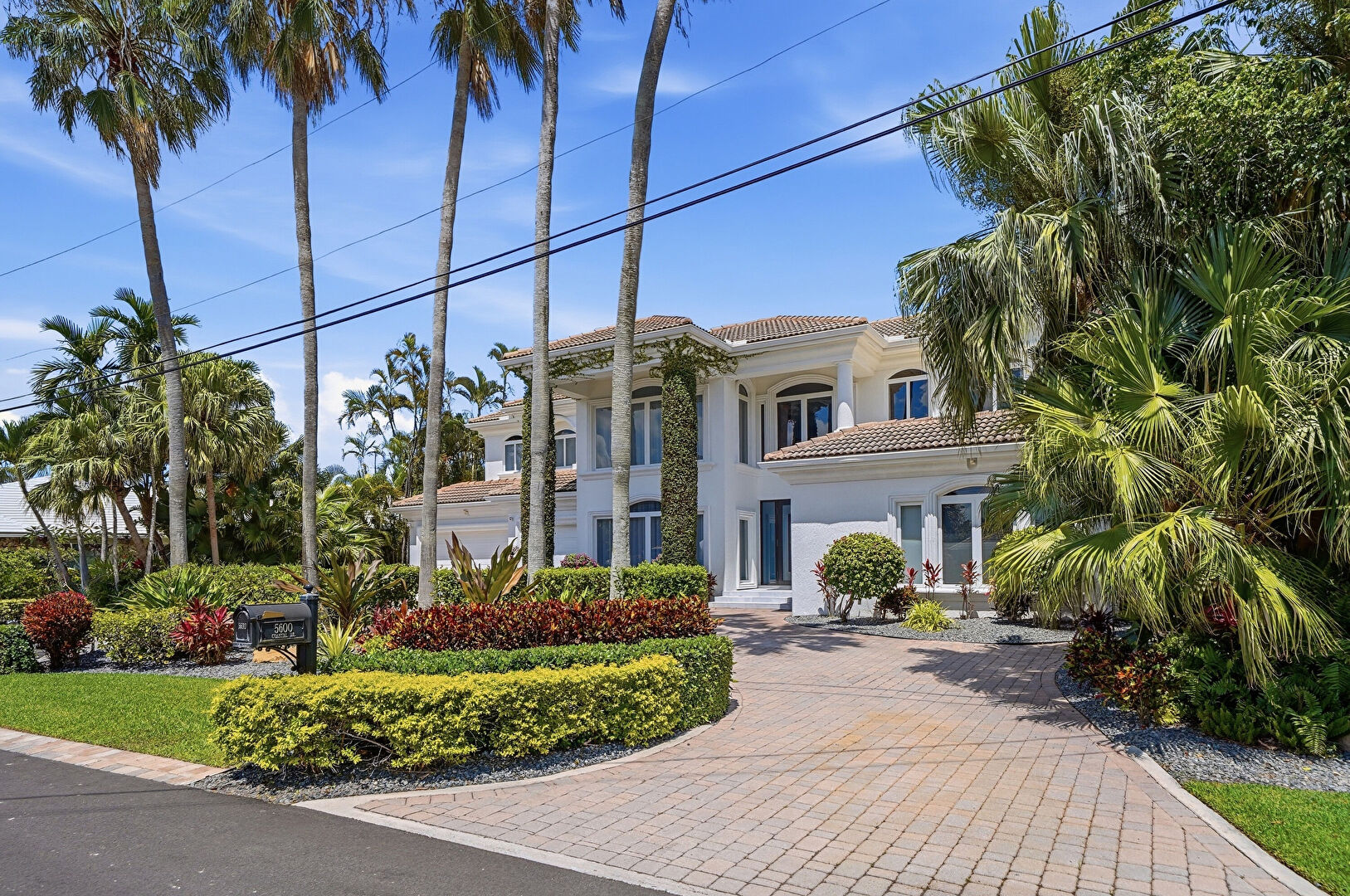 Front at 5600 Coastal Drive, Boca Raton, FL 33487, listed by Chuck Luciano