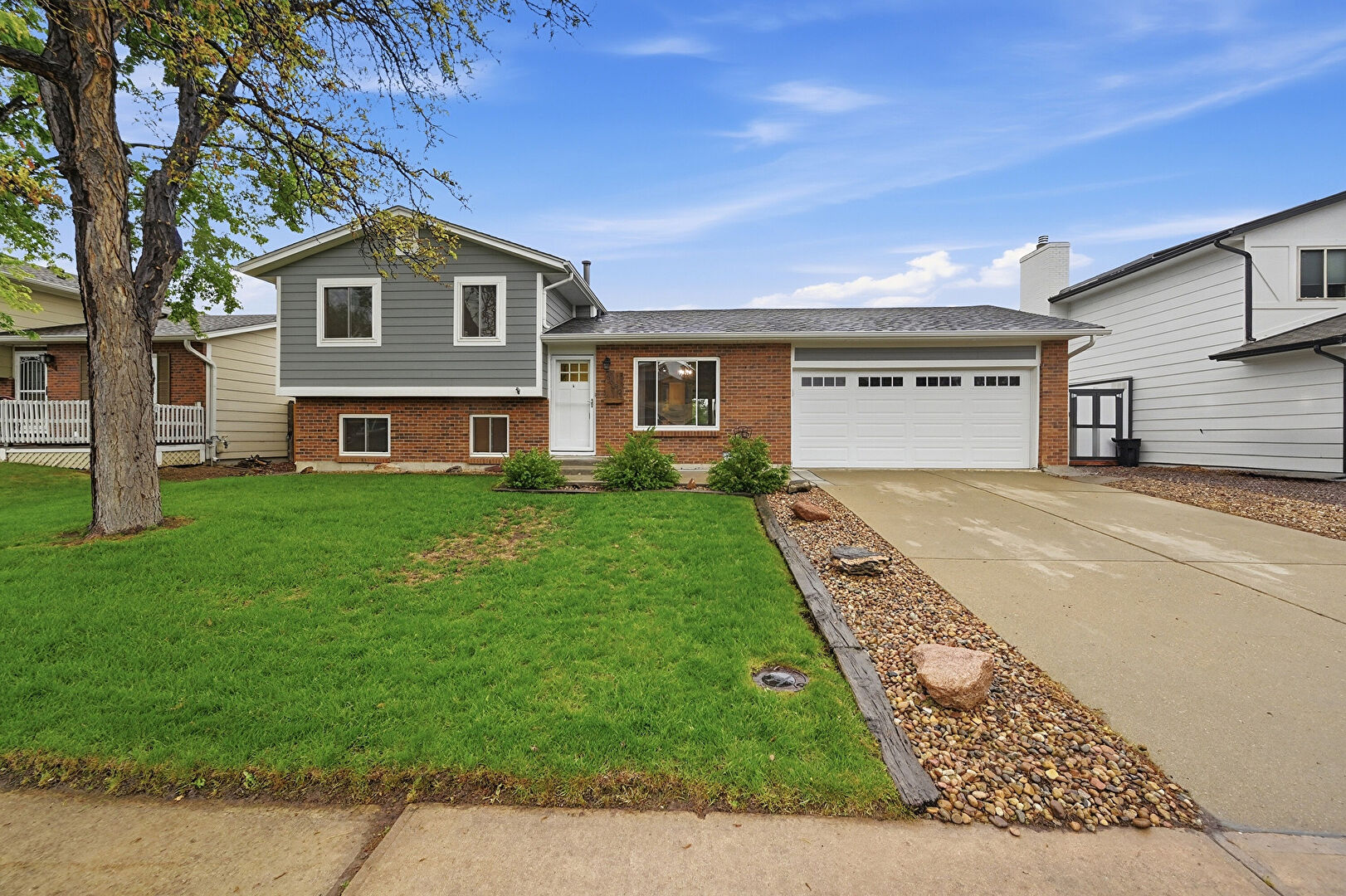 Front at 8682 West Stanford Avenue, Littleton, CO 80123, listed by Tonie Benetti