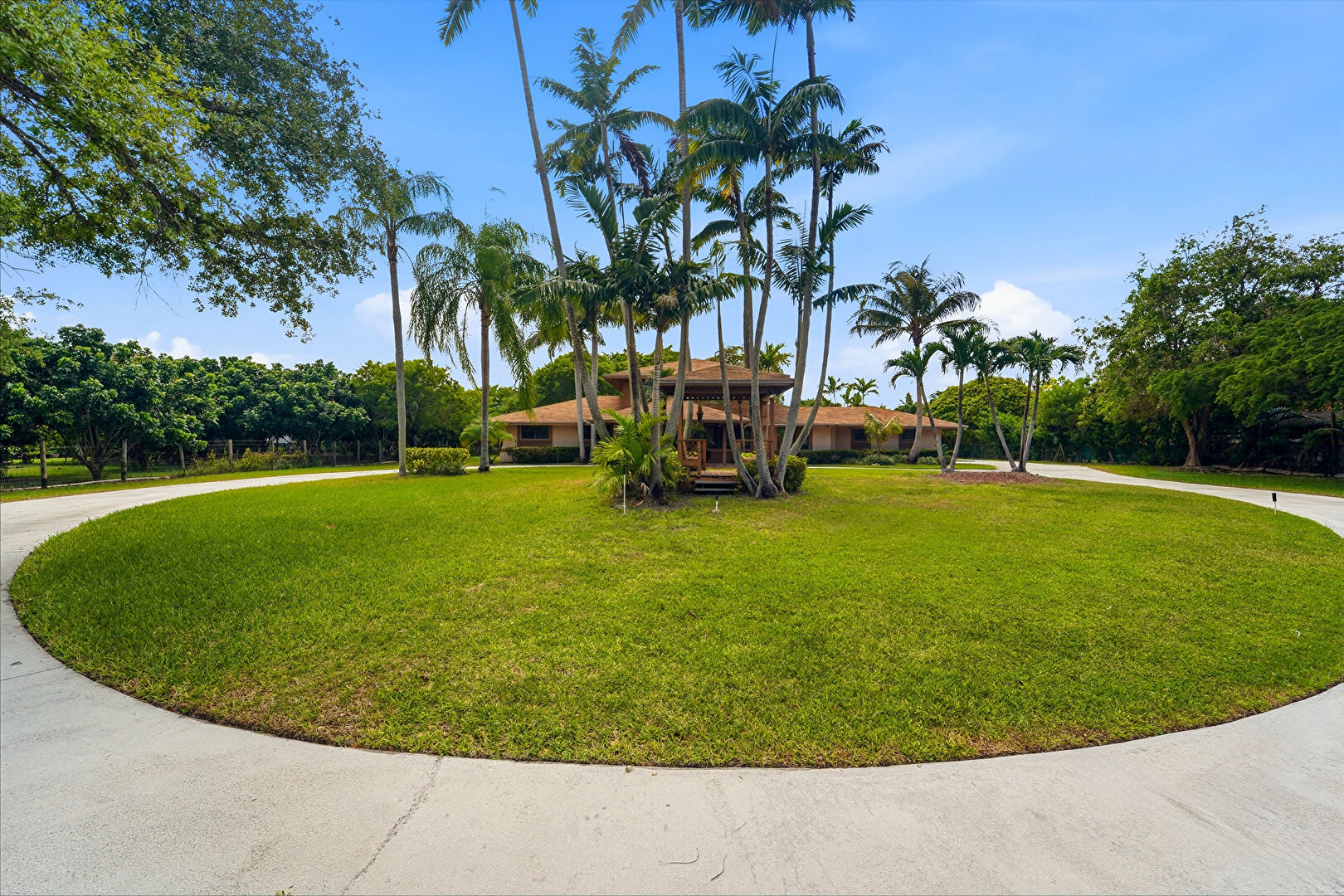 Front at 24210 Southwest 122nd Avenue, Homestead, FL 33032, listed by Monica Garrido
