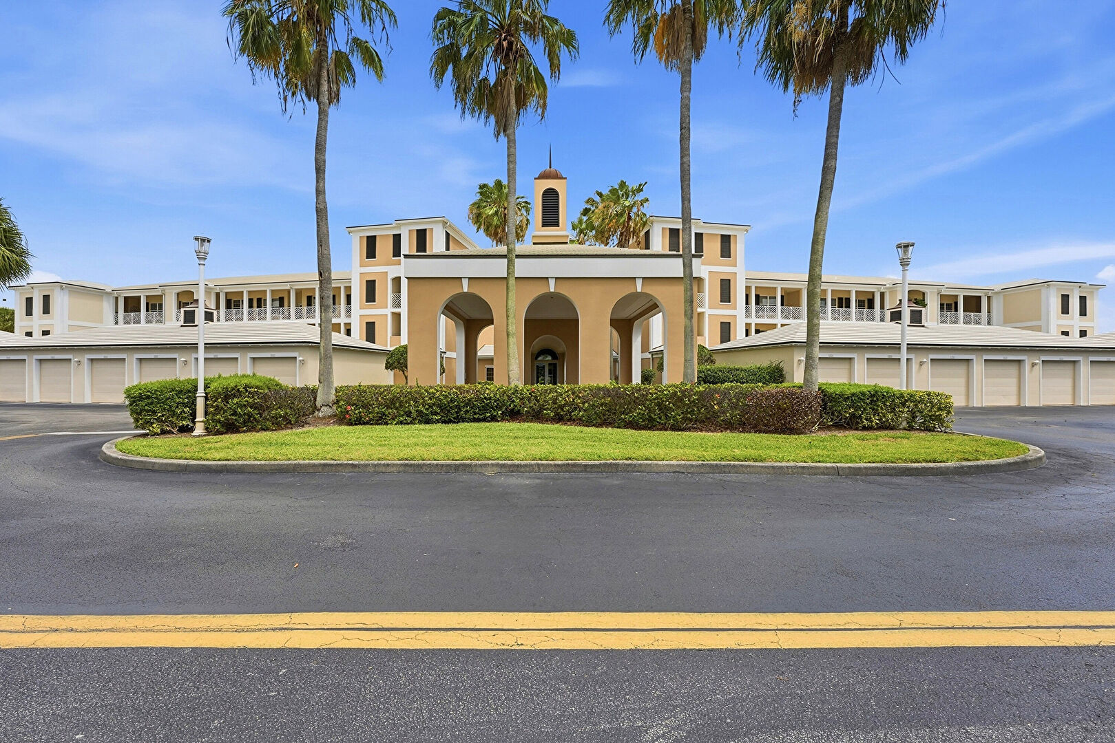 Front at 4775 South Harbor Drive, 201, Vero Beach, FL 32967, listed by Steven Toomey