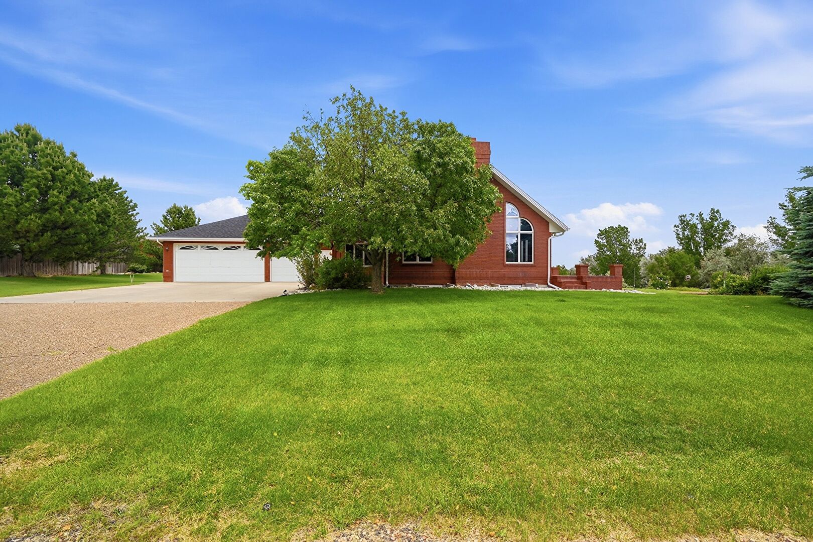 Front at 18459 Shawnee Place, Sterling, CO 80751, listed by Benjamin (Ben) Vonderwahl