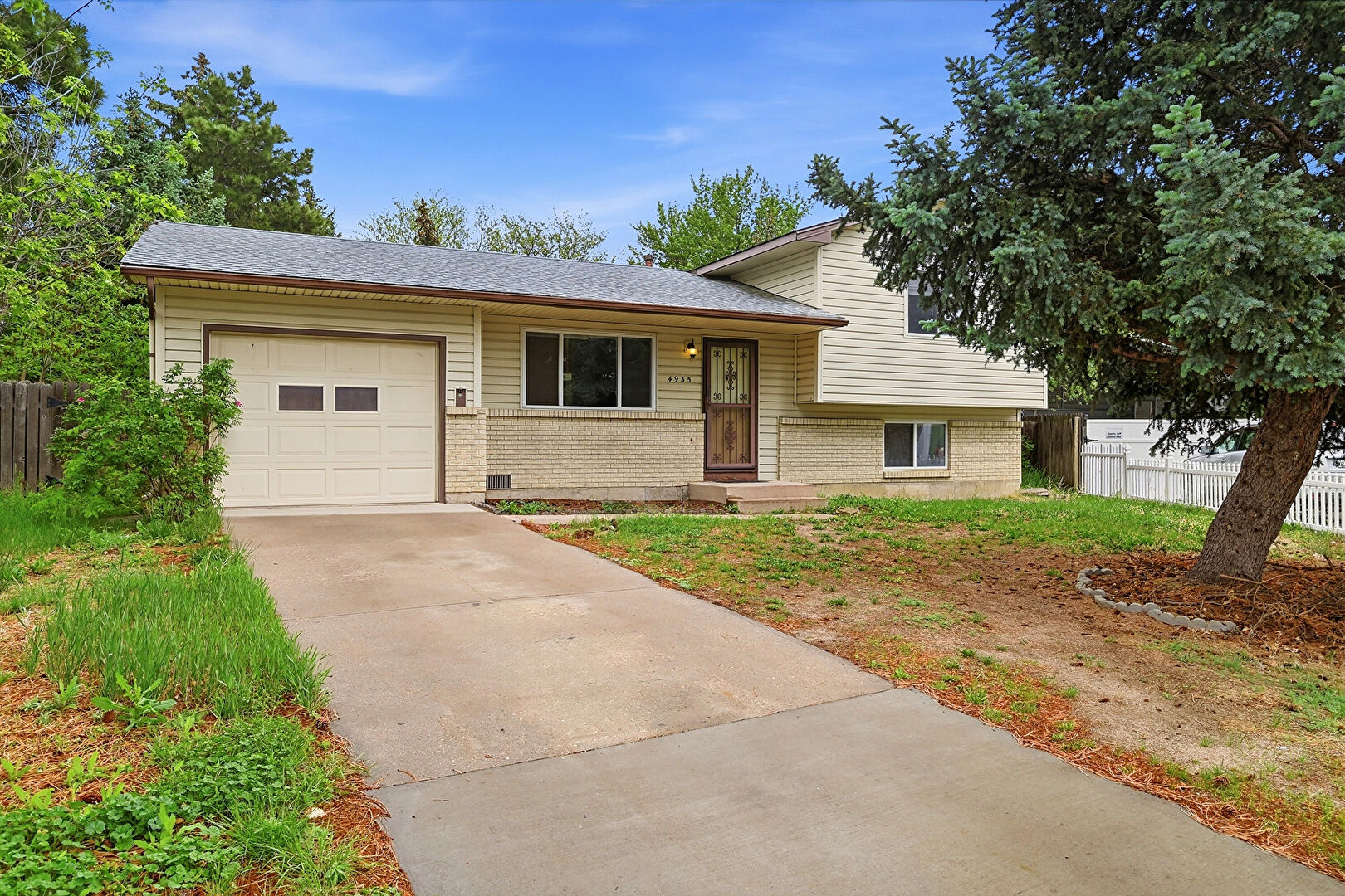 Front at 4935 Montebello Drive, Colorado Springs, CO 80918, listed by Taylor Haas